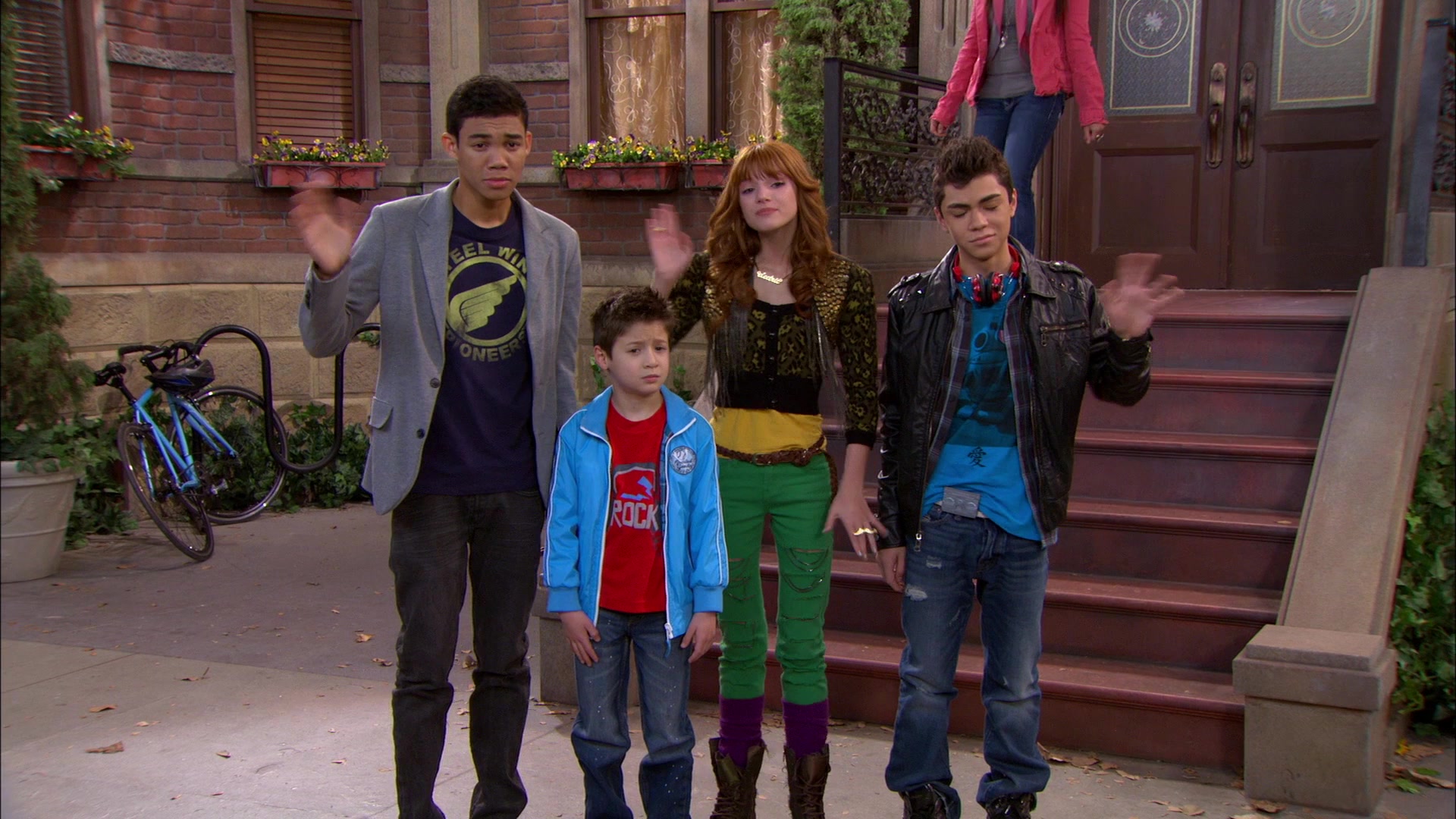 Shake_It_Up_S01E18_1080p_BTD_002727.jpg