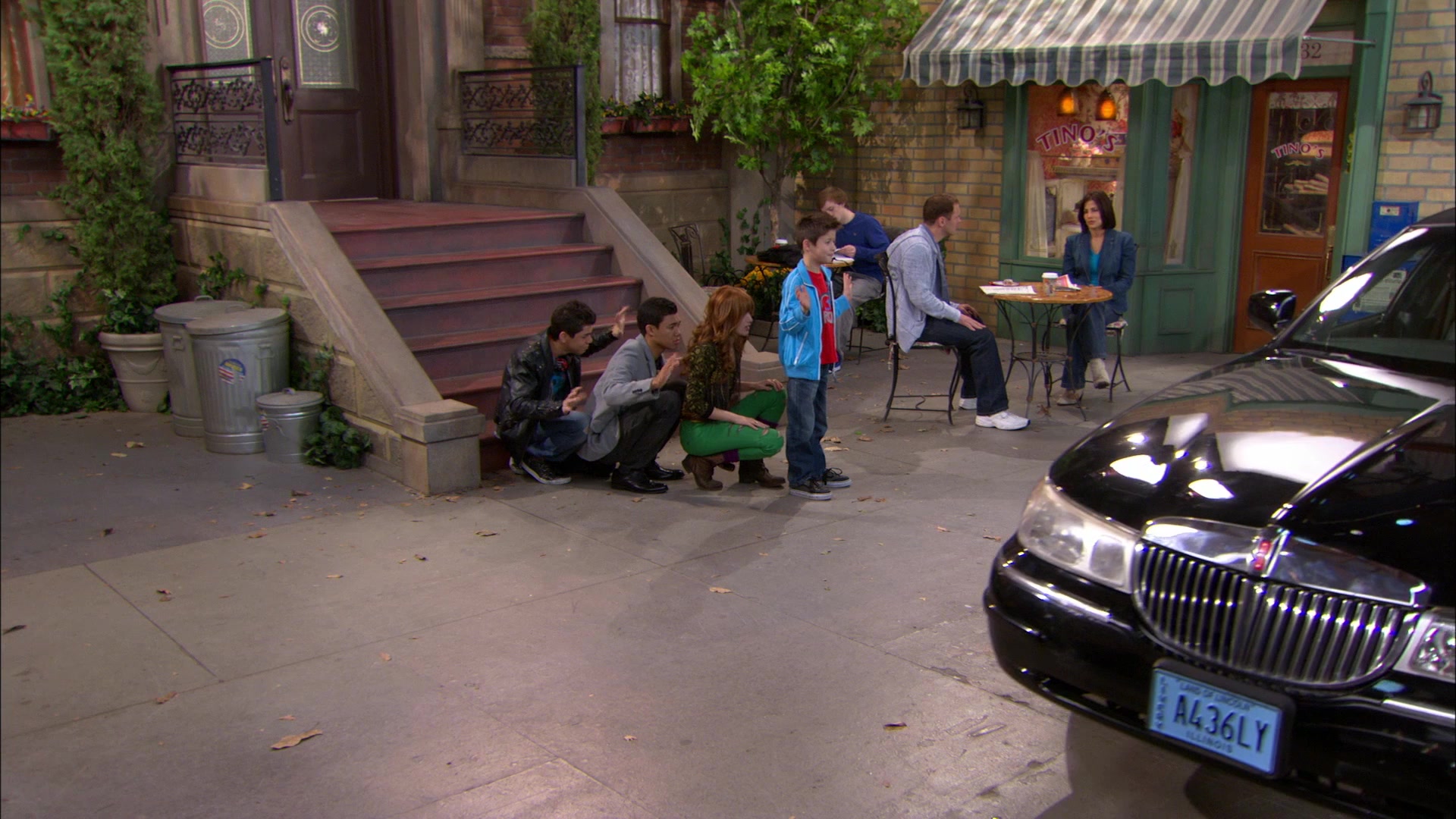 Shake_It_Up_S01E18_1080p_BTD_002771.jpg