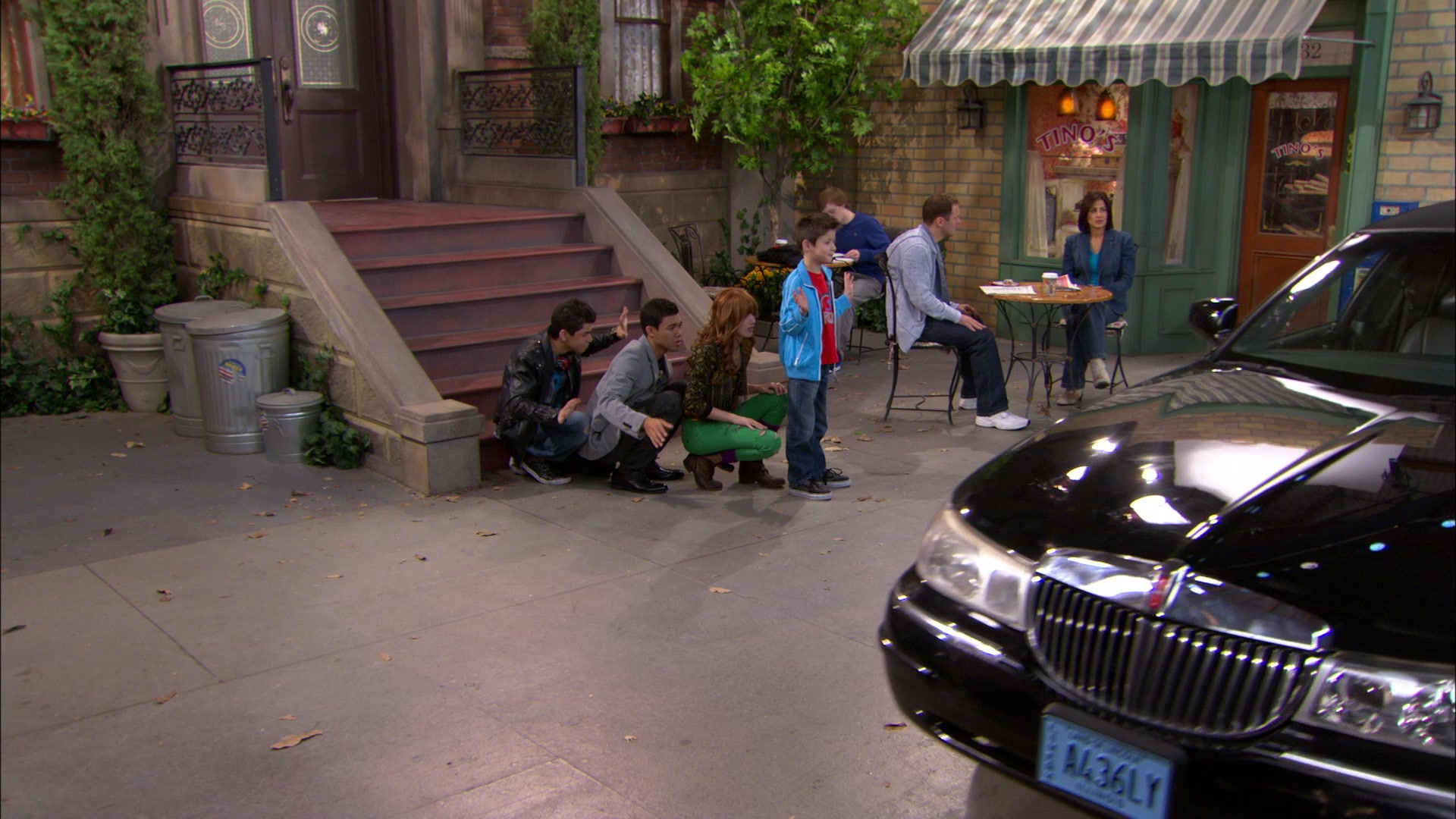 Shake_It_Up_S01E18_1080p_BTD_002772.jpg