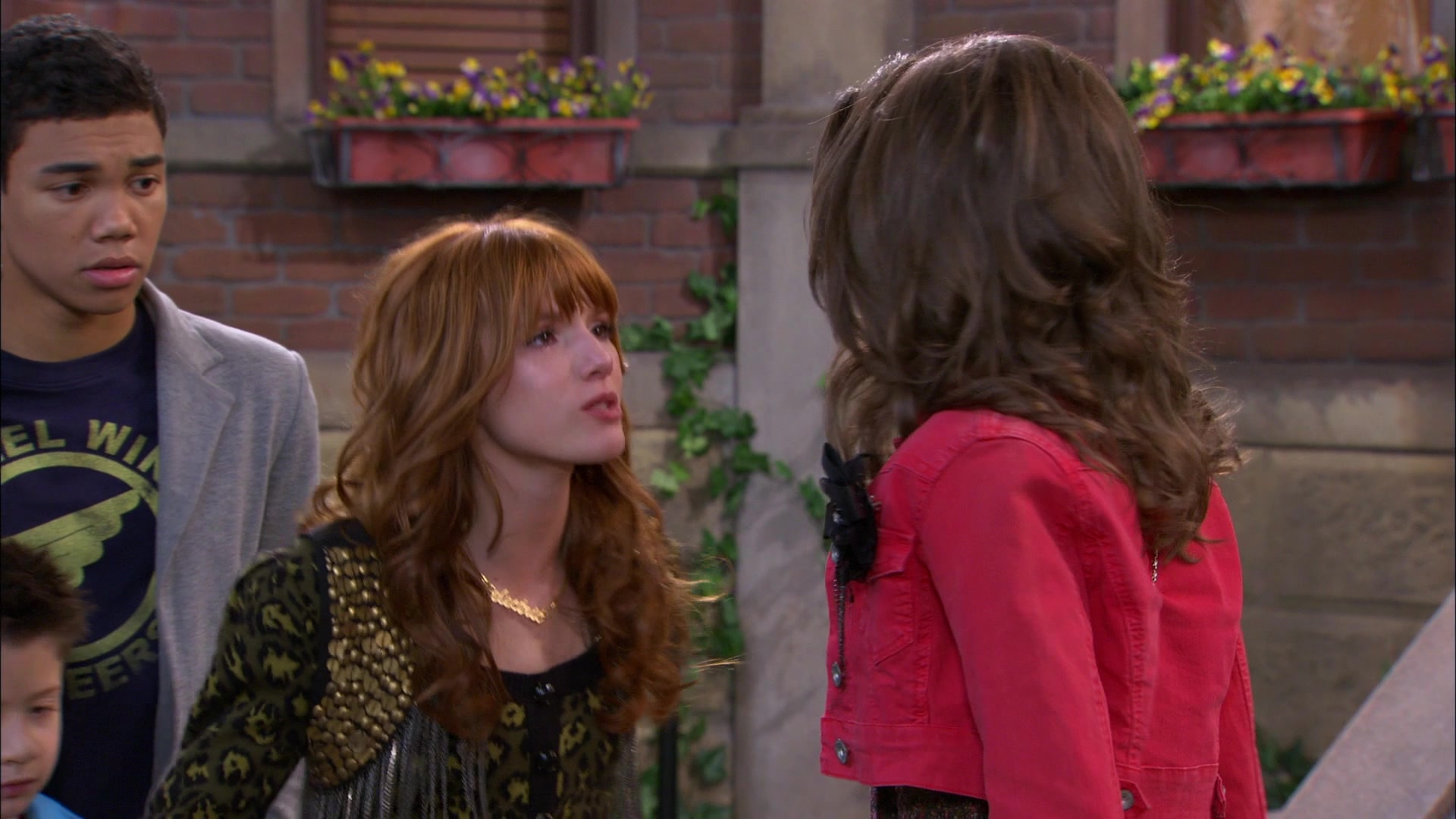 Shake_It_Up_S01E18_1080p_BTD_002802.jpg Shake_It_Up_S01E18_1080p_BTD_002802.jpg