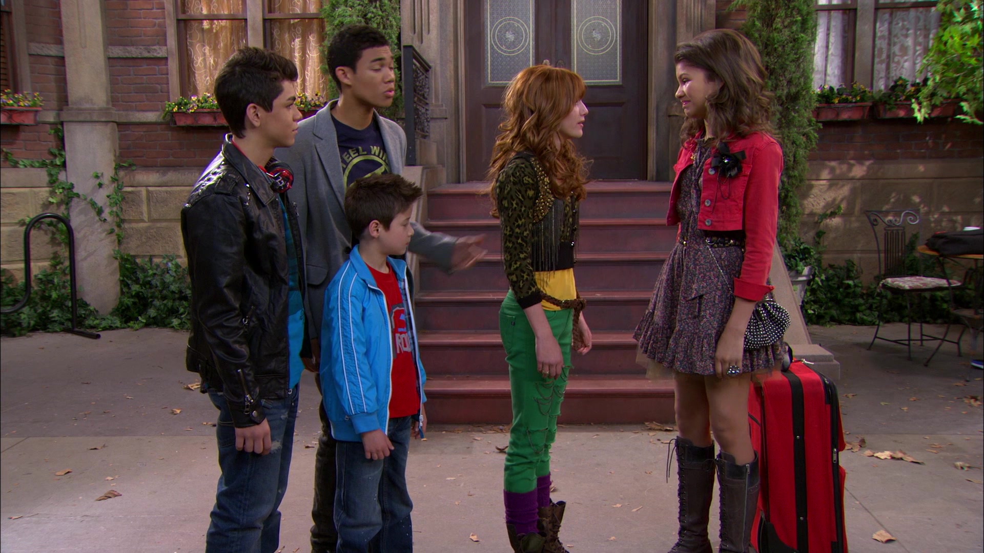Shake_It_Up_S01E18_1080p_BTD_002830.jpg