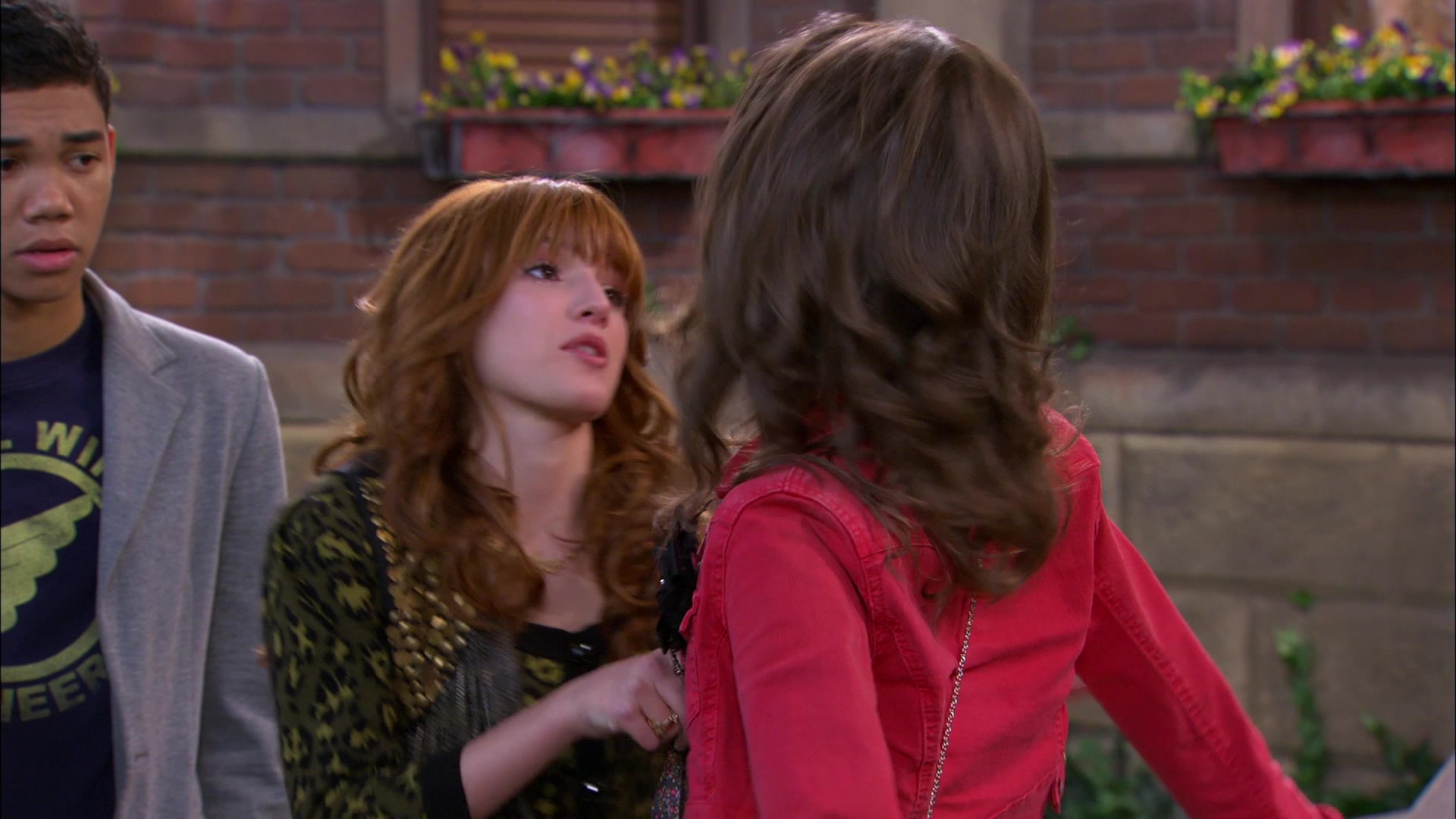 Shake_It_Up_S01E18_1080p_BTD_002849.jpg Shake_It_Up_S01E18_1080p_BTD_002849.jpg