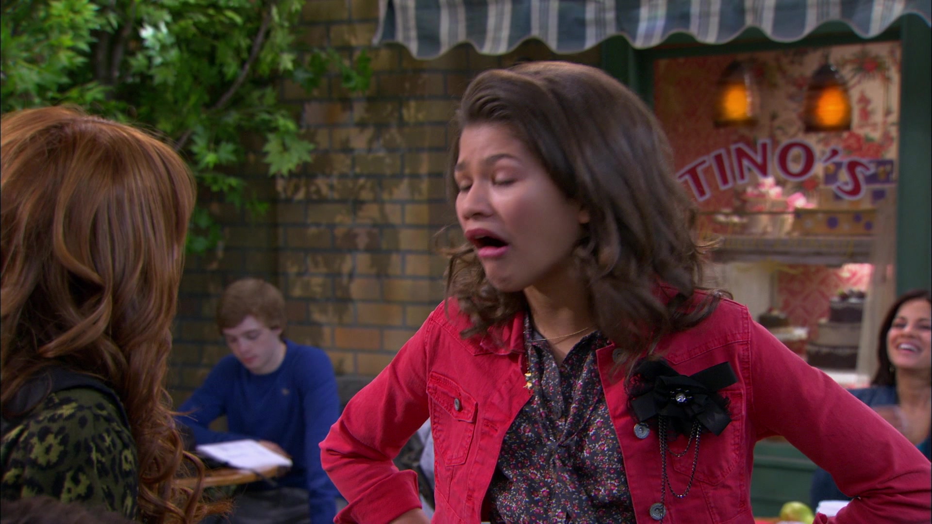 Shake_It_Up_S01E18_1080p_BTD_002858.jpg