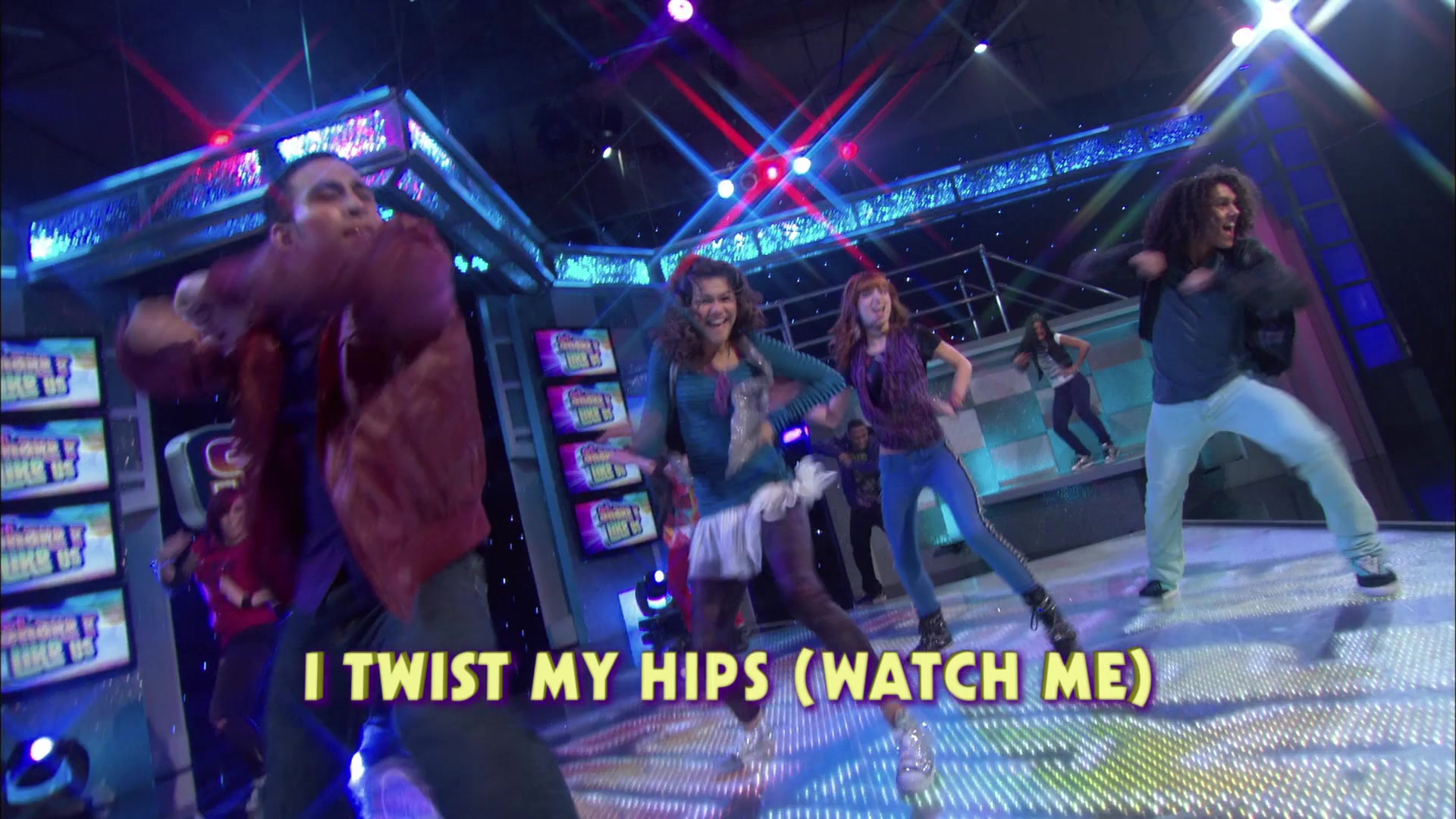 Shake_It_Up_S01E19_1080p_000069.jpg