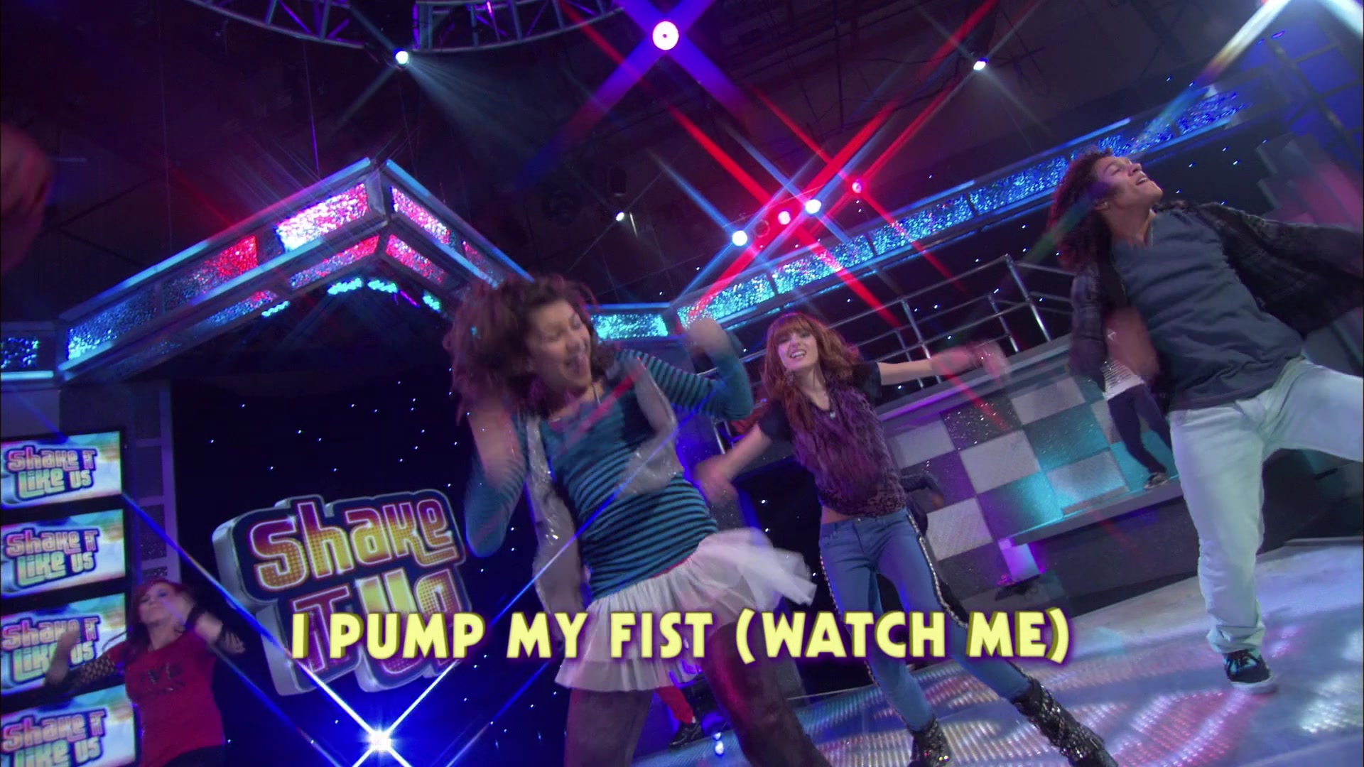 Shake_It_Up_S01E19_1080p_000072.jpg