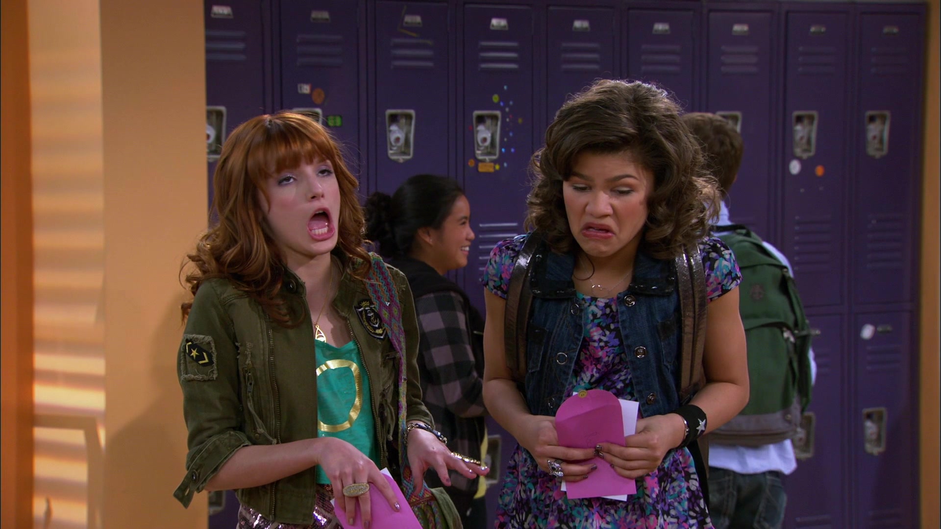 Shake_It_Up_S01E19_1080p_000506.jpg