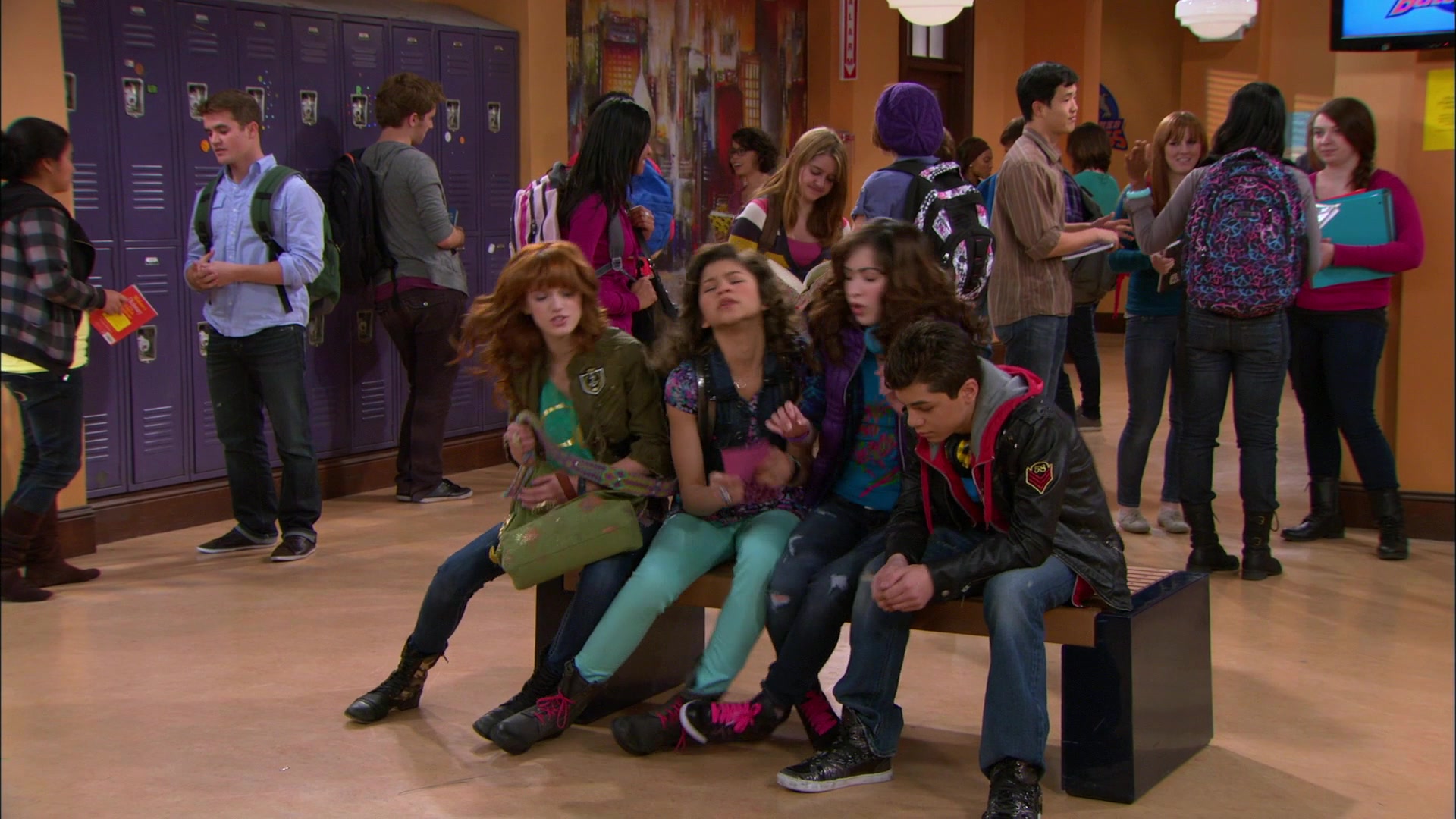 Shake_It_Up_S01E19_1080p_000608.jpg