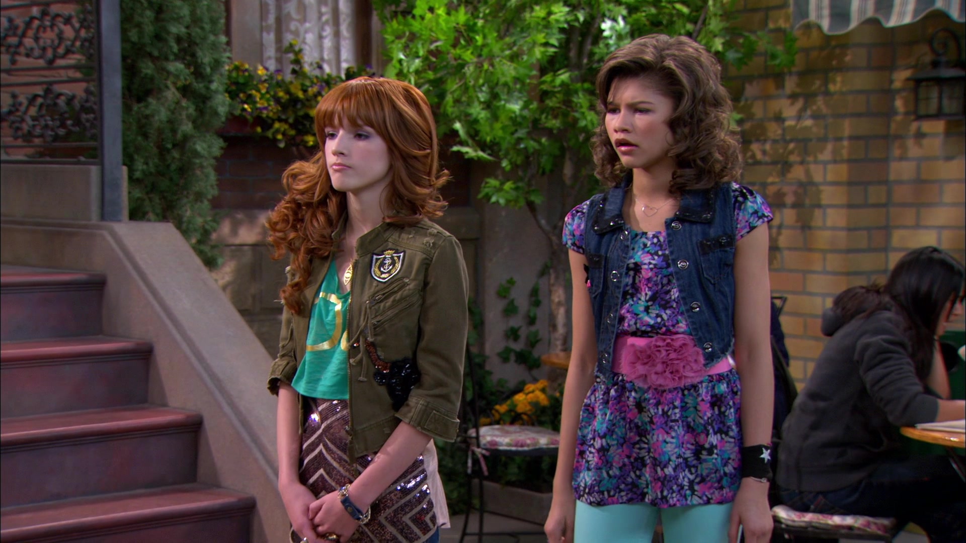 Shake_It_Up_S01E19_1080p_001117.jpg