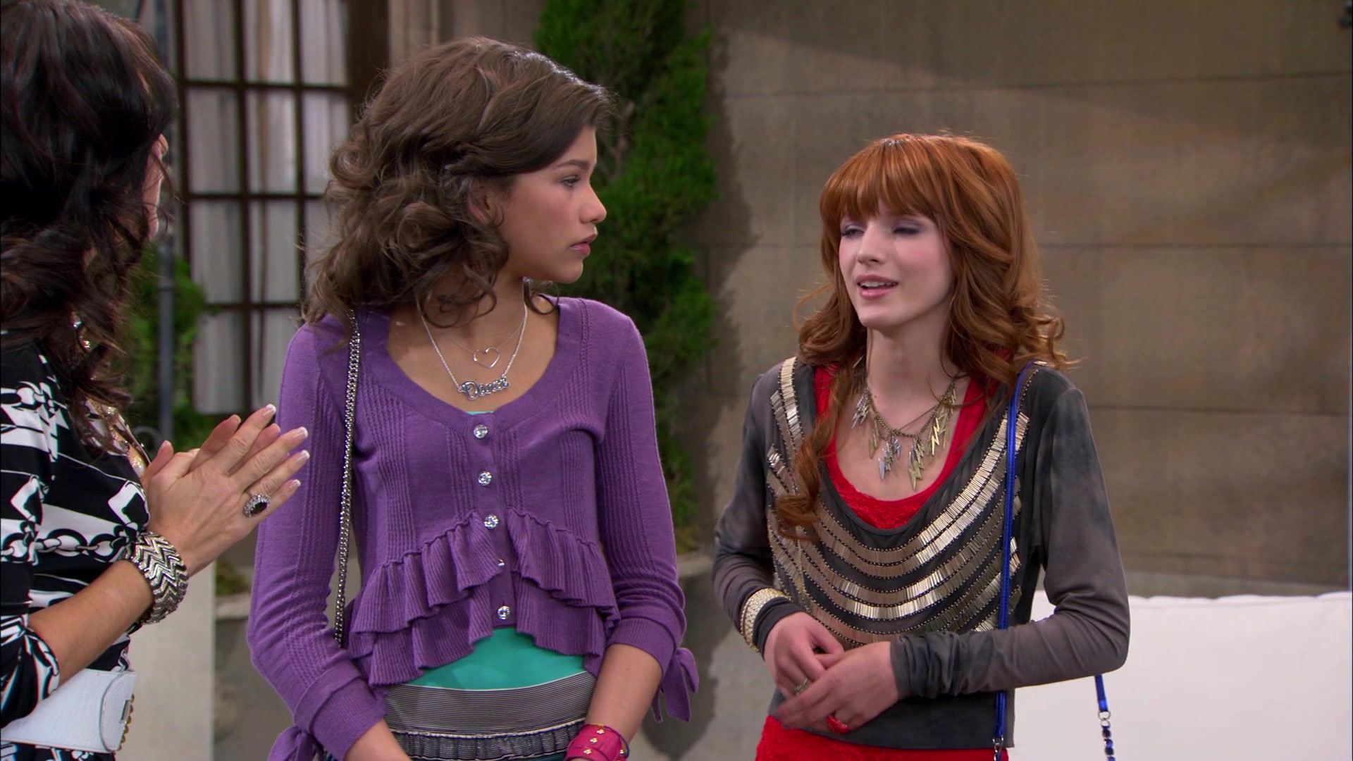 Shake_It_Up_S01E19_1080p_001578.jpg
