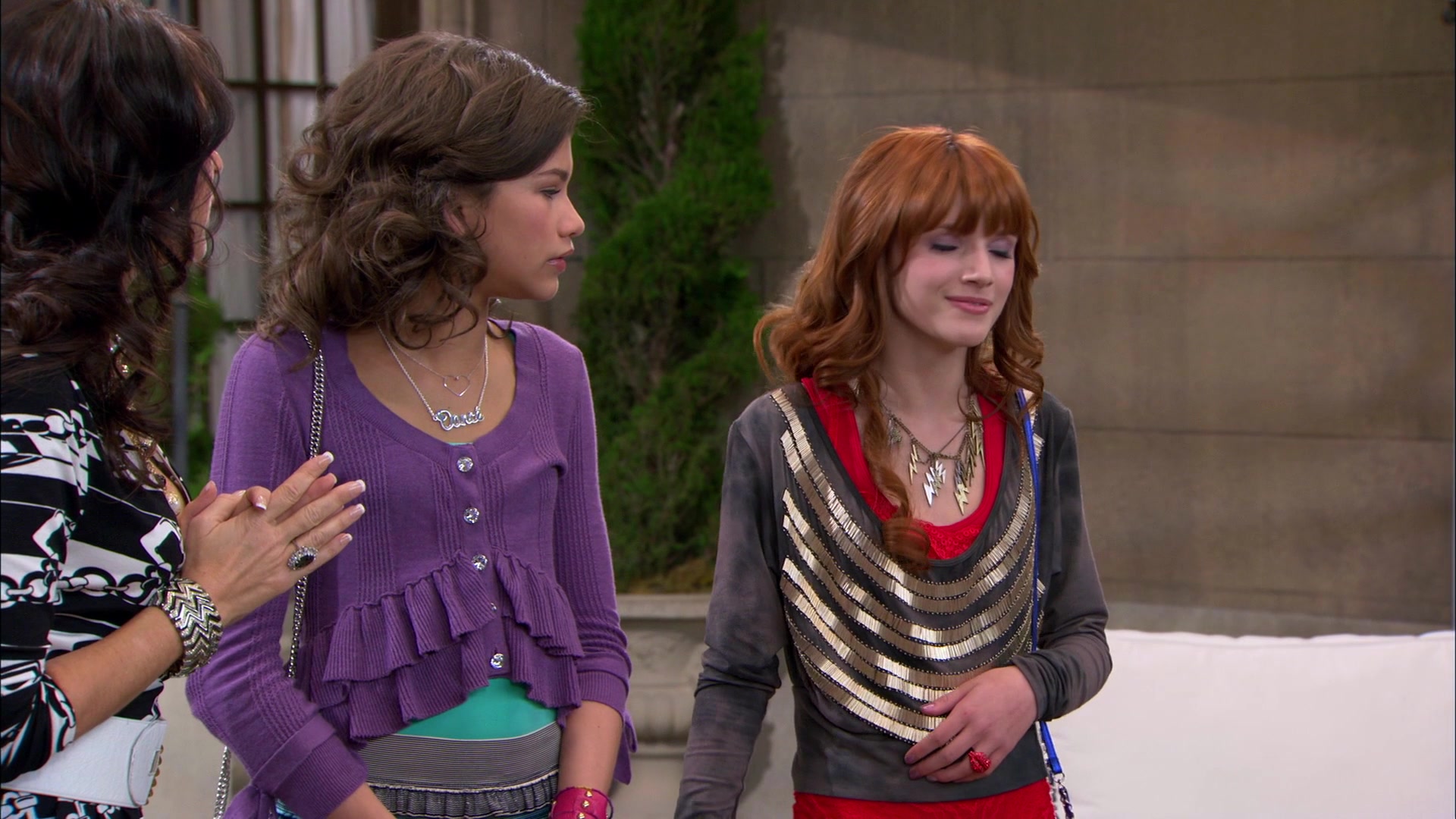 Shake_It_Up_S01E19_1080p_001582.jpg