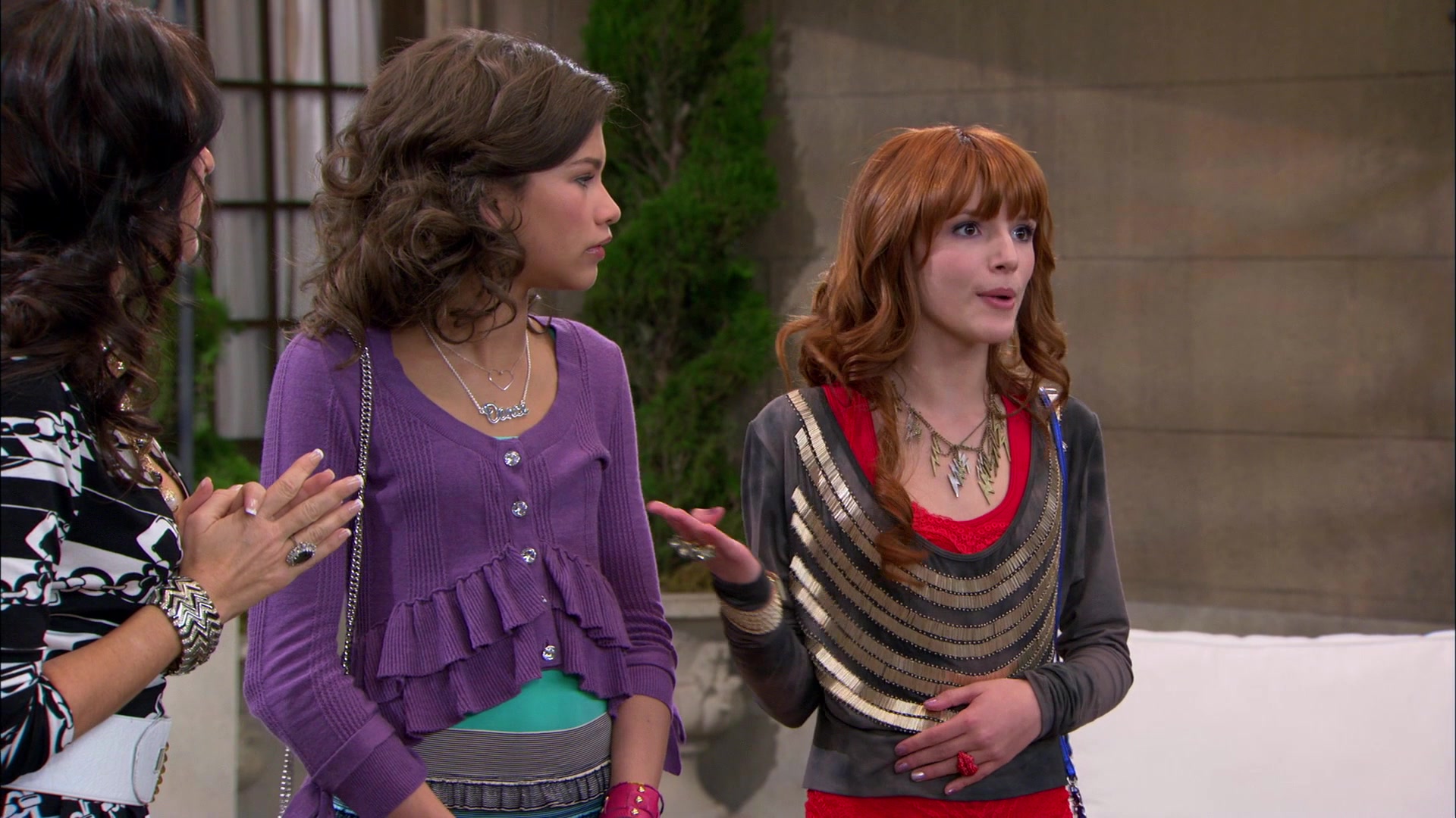 Shake_It_Up_S01E19_1080p_001584.jpg
