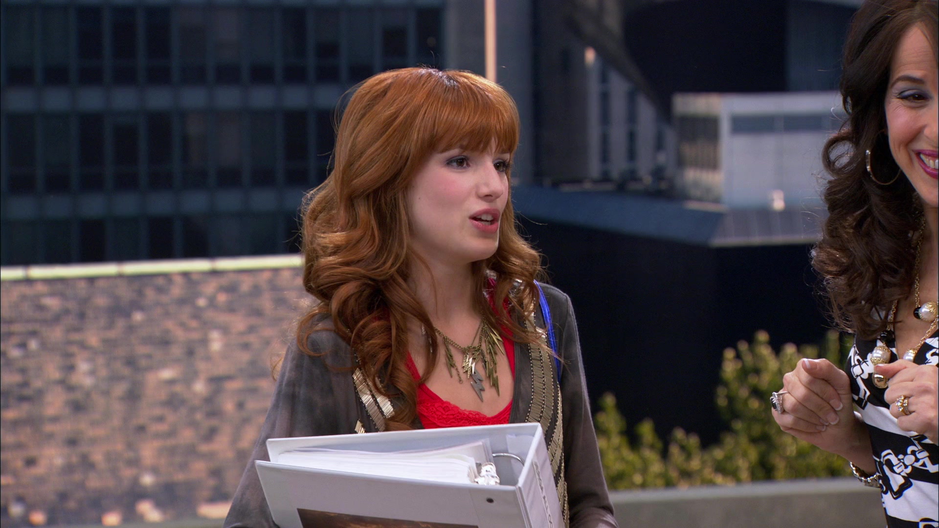 Shake_It_Up_S01E19_1080p_001755.jpg