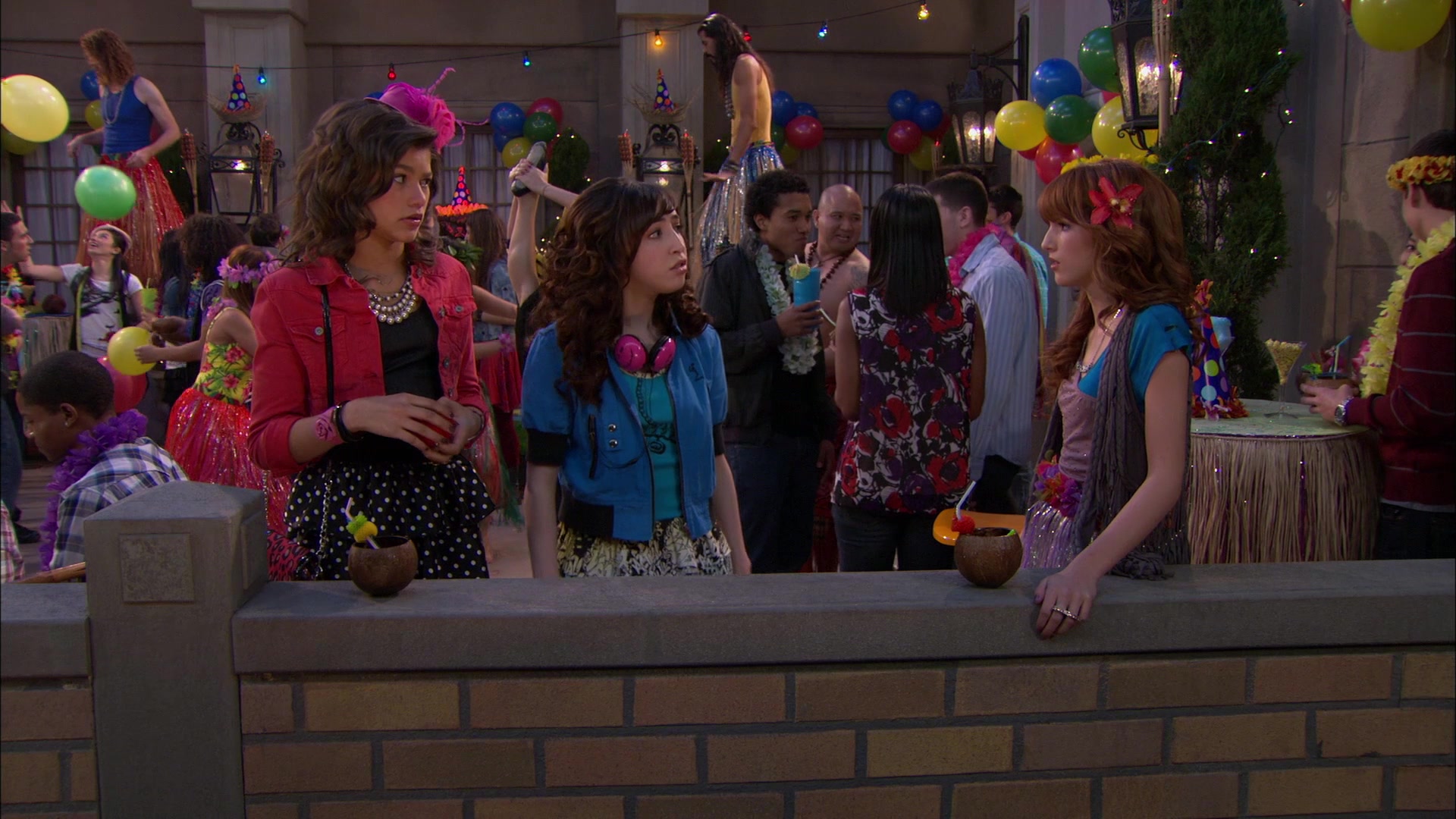 Shake_It_Up_S01E19_1080p_001981.jpg