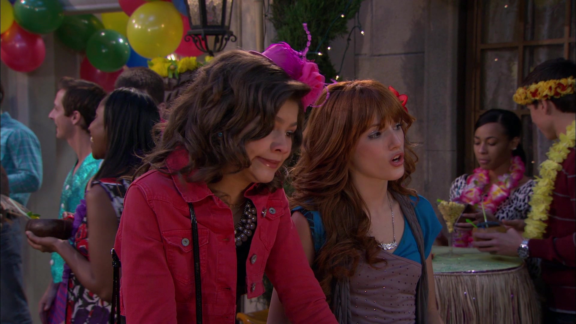 Shake_It_Up_S01E19_1080p_001994.jpg