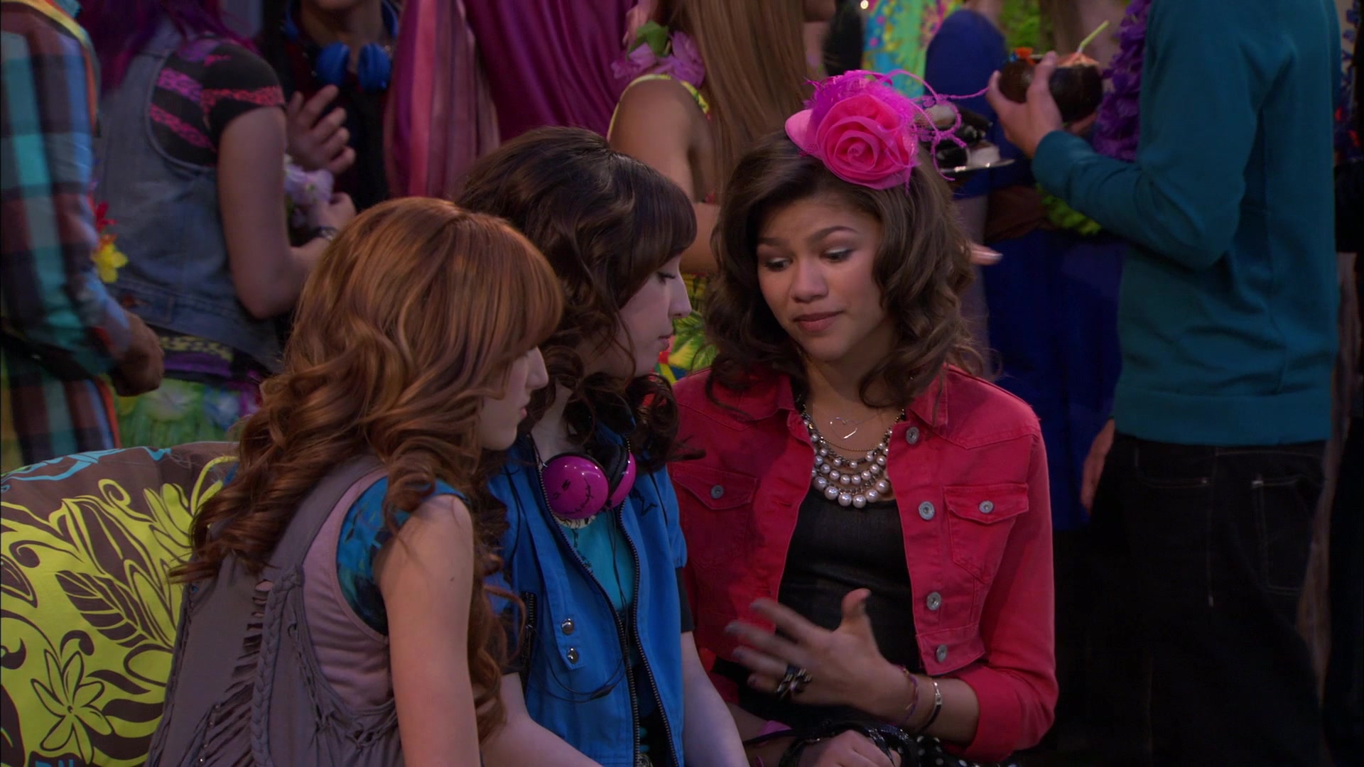 Shake_It_Up_S01E19_1080p_002081.jpg