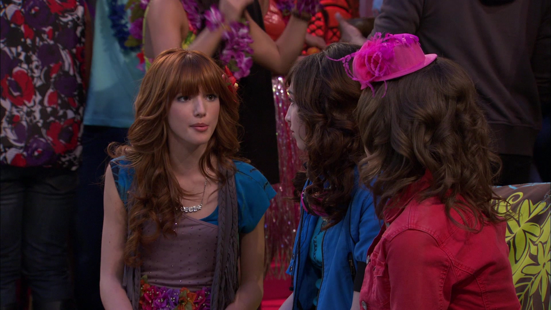 Shake_It_Up_S01E19_1080p_002103.jpg Shake_It_Up_S01E19_1080p_002103.jpg