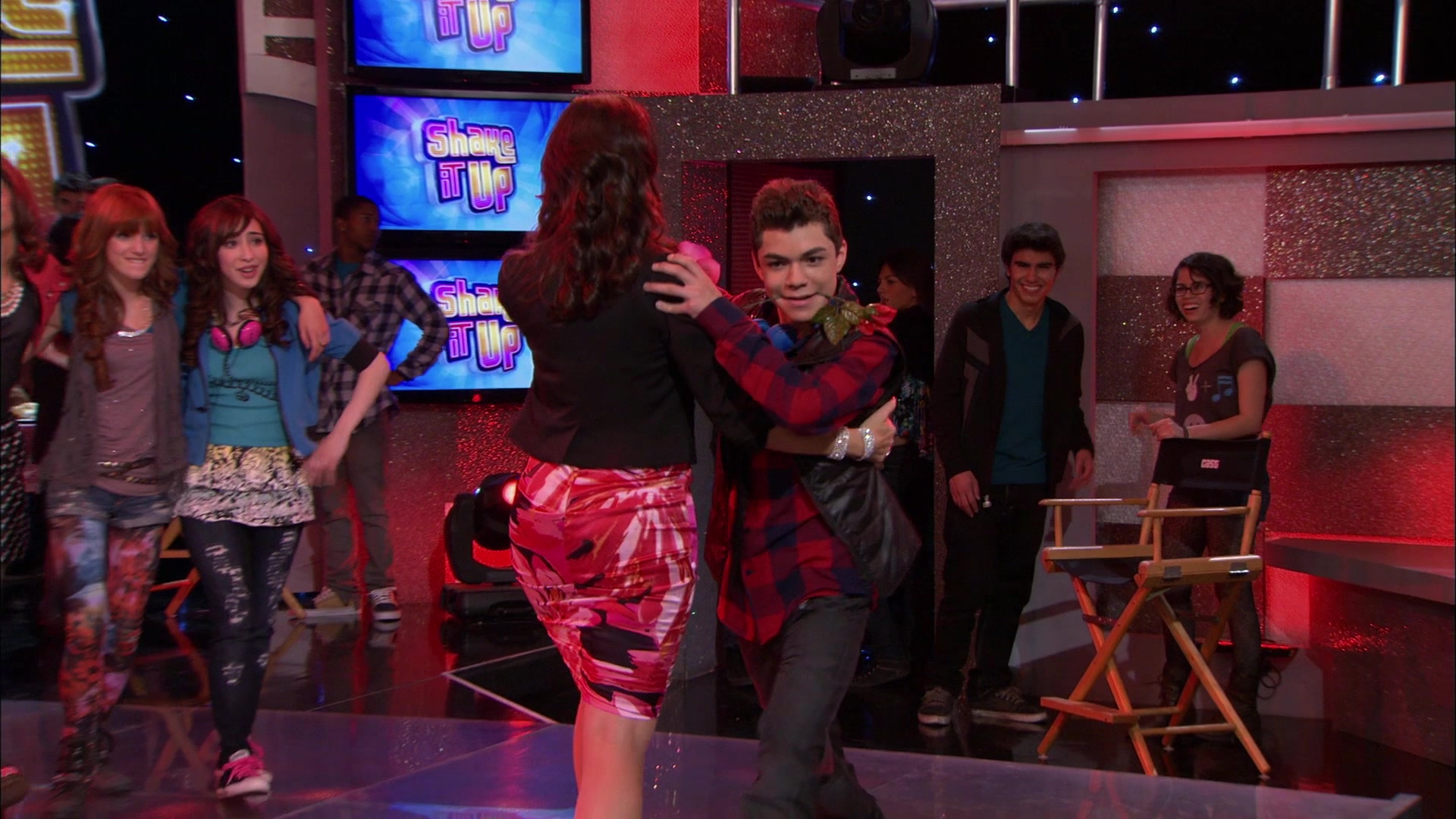 Shake_It_Up_S01E19_1080p_002917.jpg