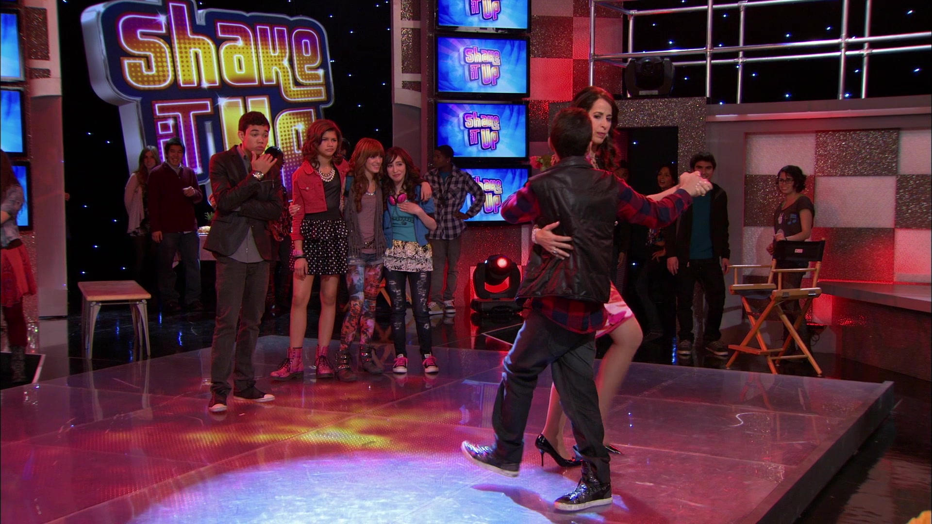 Shake_It_Up_S01E19_1080p_002925.jpg Shake_It_Up_S01E19_1080p_002925.jpg