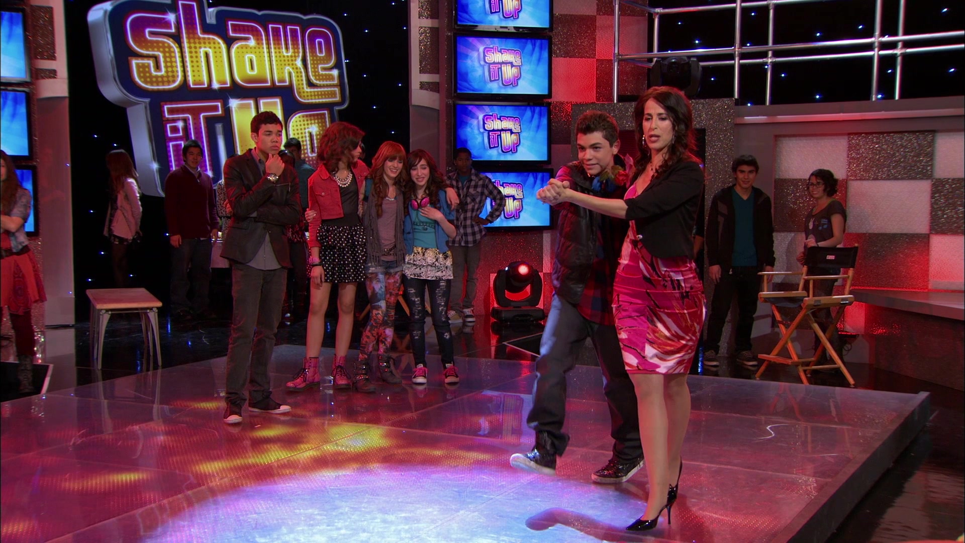 Shake_It_Up_S01E19_1080p_002930.jpg