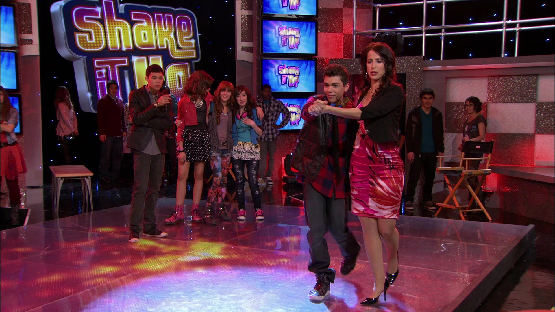 Shake_It_Up_S01E19_1080p_002931.jpg Shake_It_Up_S01E19_1080p_002931.jpg