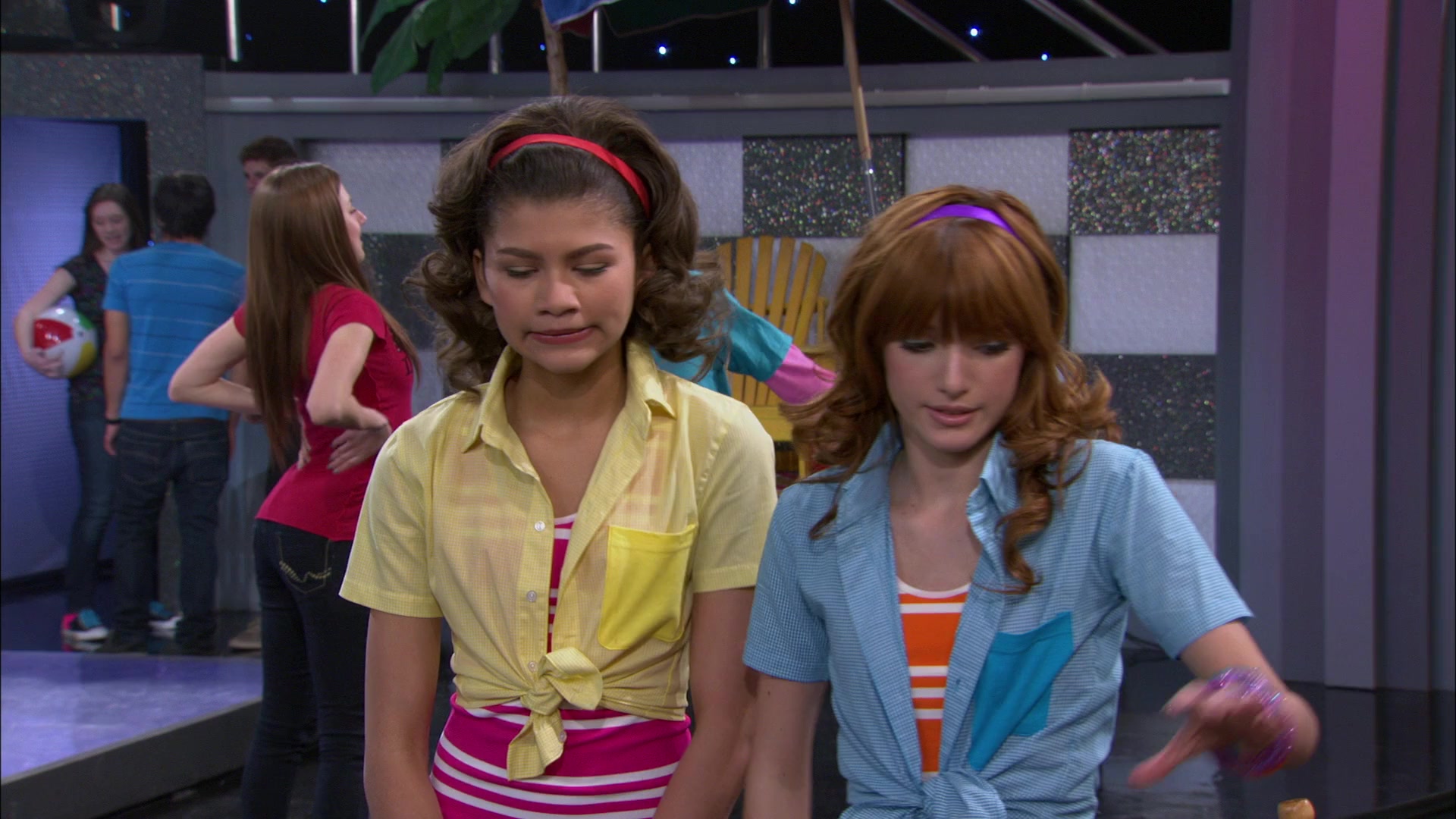 Shake_It_Up_S01E20_1080p_BTD_000040.jpg