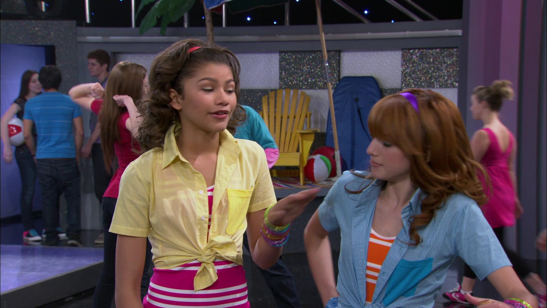 Shake_It_Up_S01E20_1080p_BTD_000042.jpg
