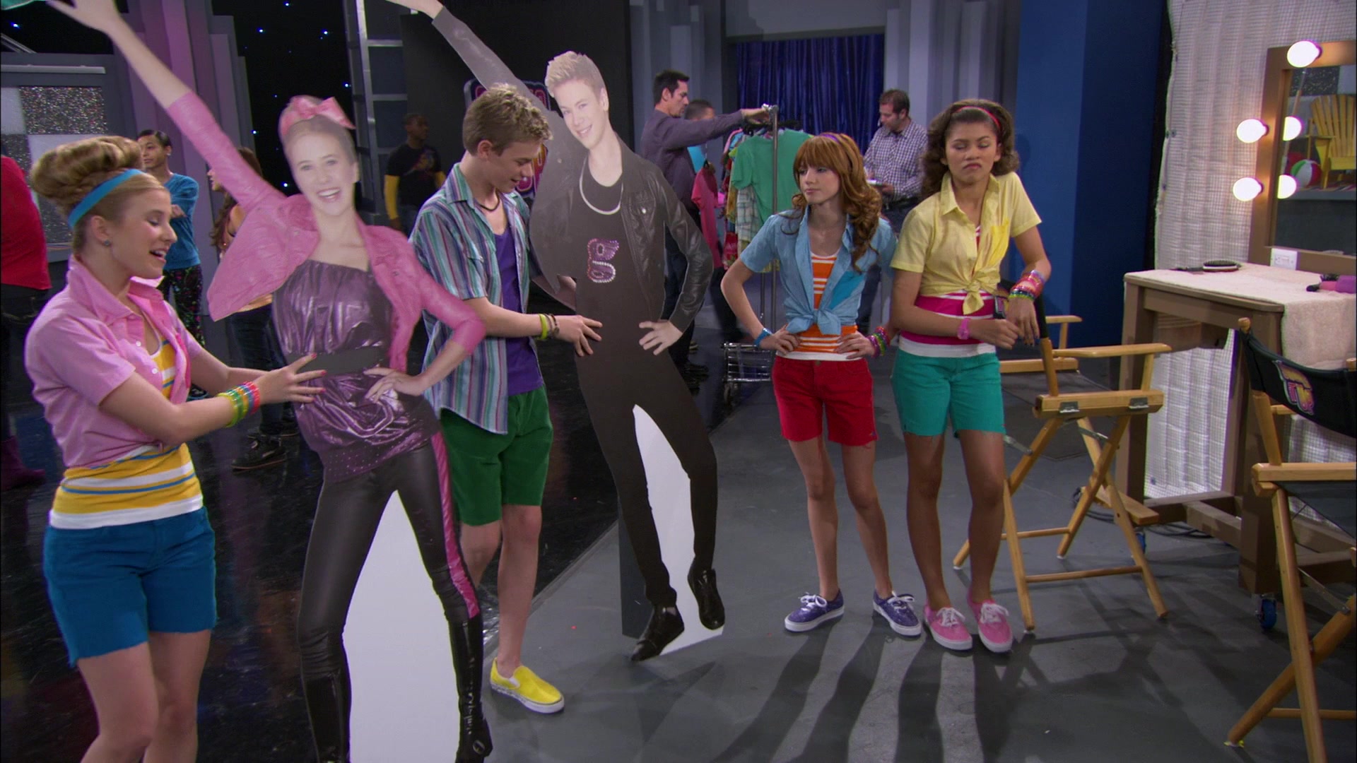 Shake_It_Up_S01E20_1080p_BTD_000054.jpg