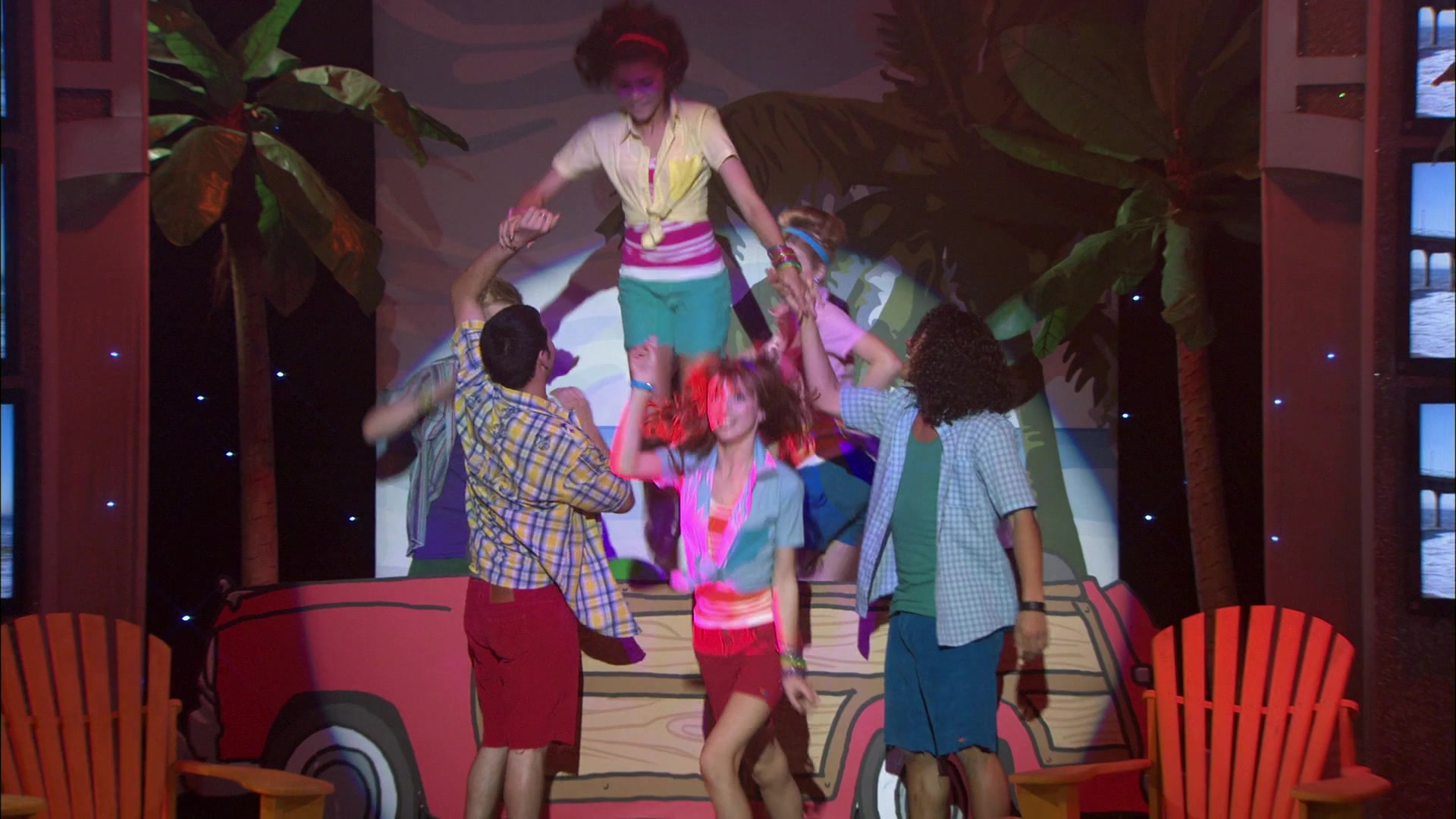 Shake_It_Up_S01E20_1080p_BTD_000198.jpg