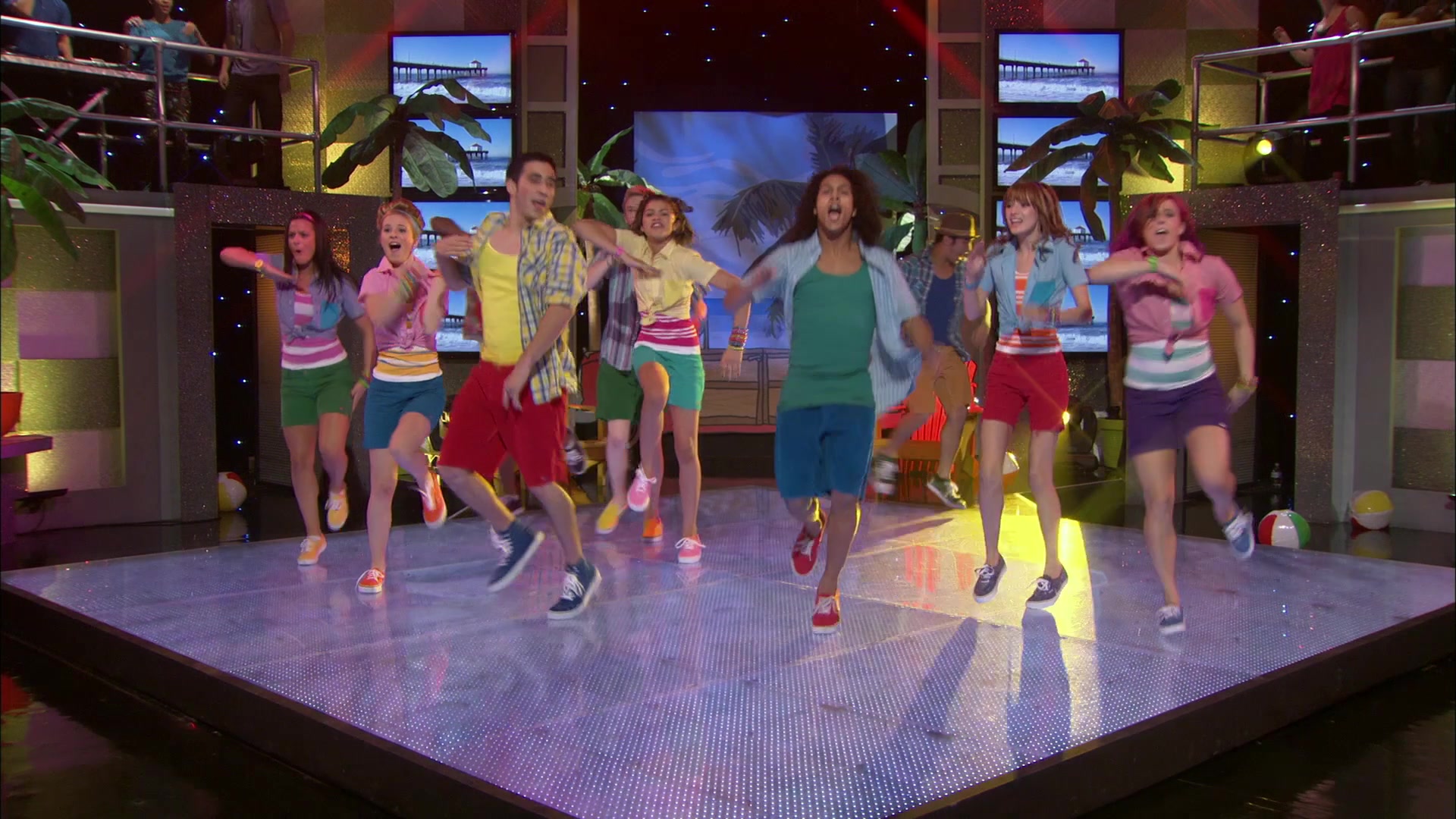 Shake_It_Up_S01E20_1080p_BTD_000228.jpg