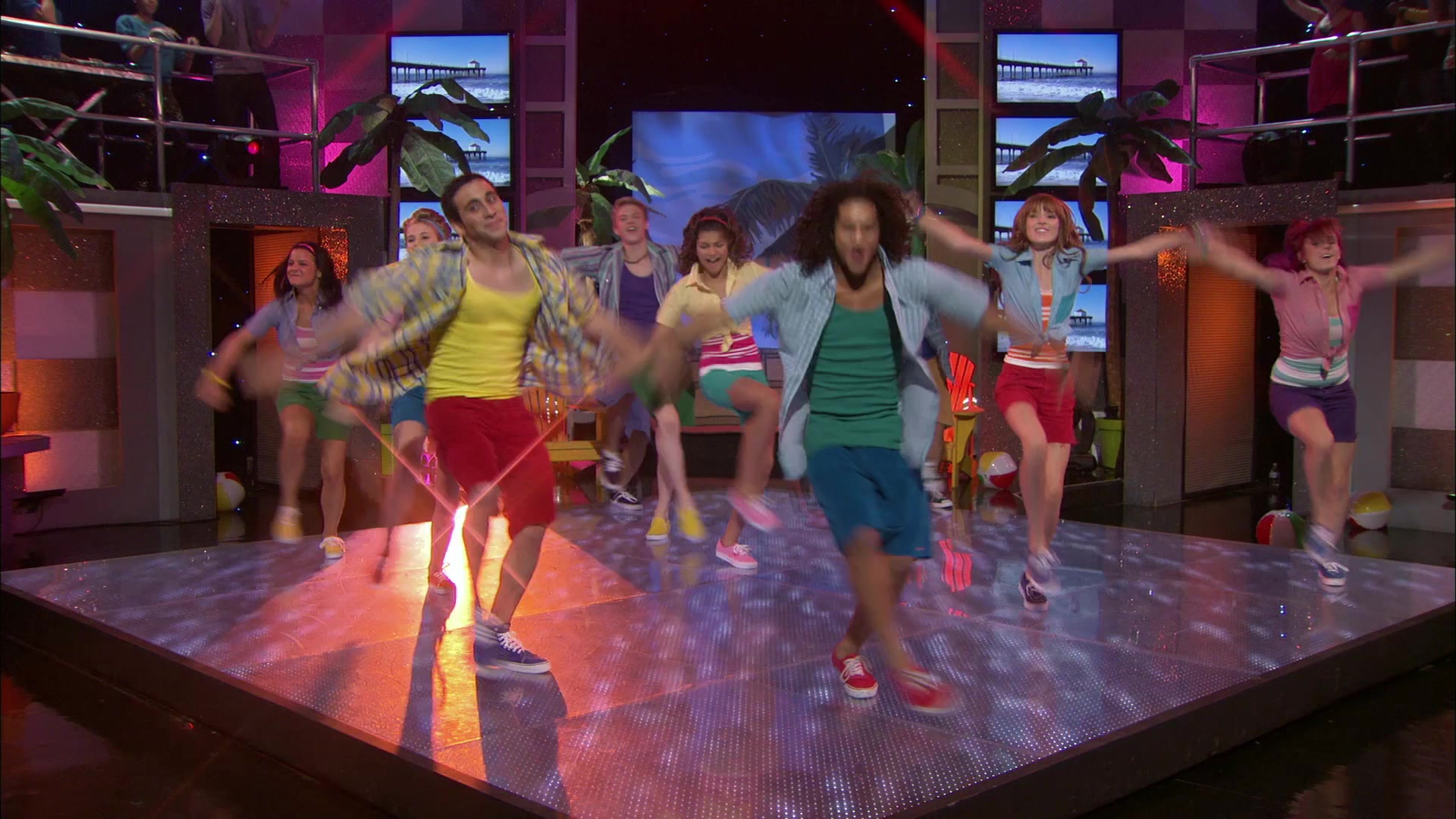 Shake_It_Up_S01E20_1080p_BTD_000230.jpg