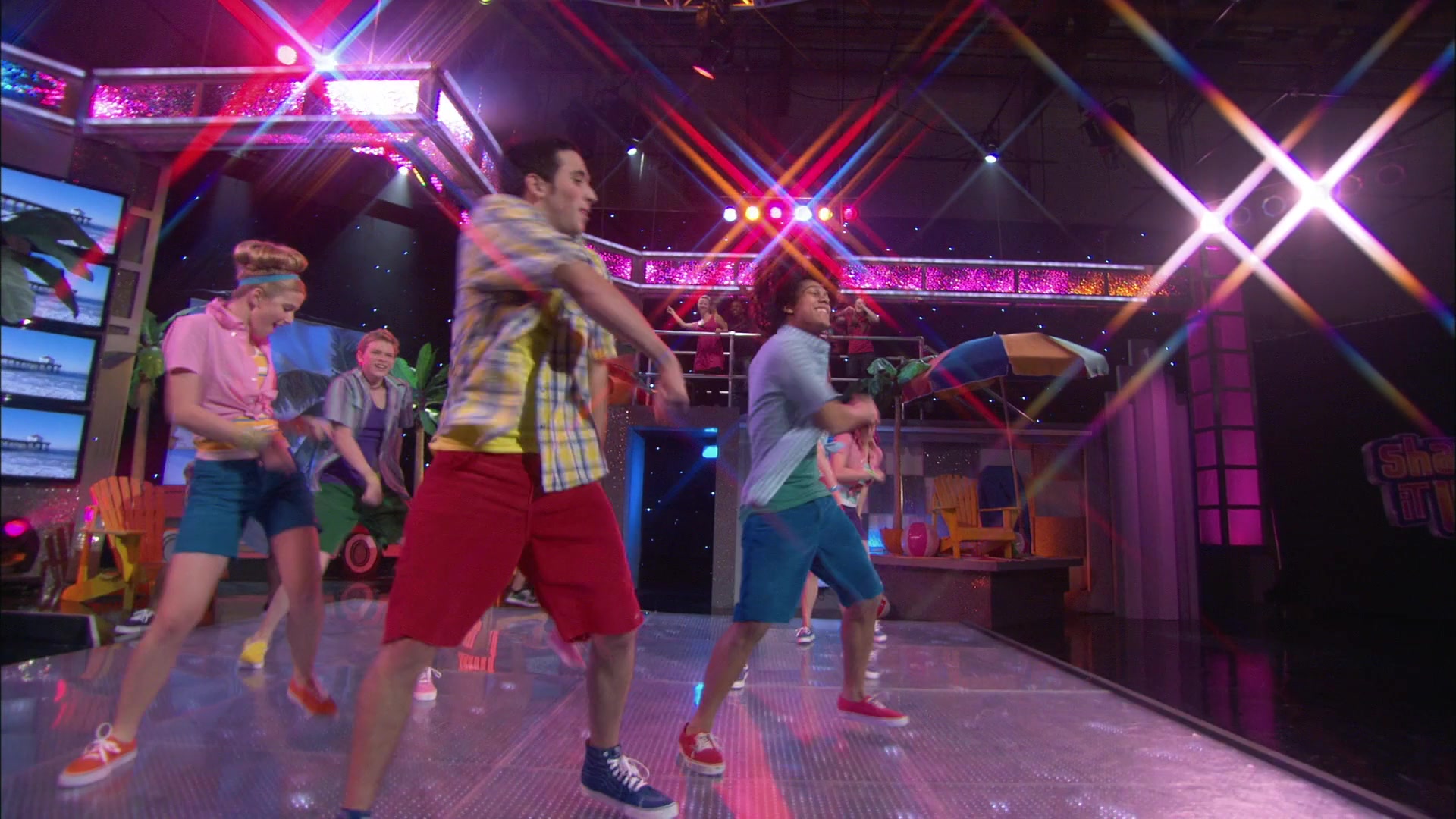Shake_It_Up_S01E20_1080p_BTD_000251.jpg