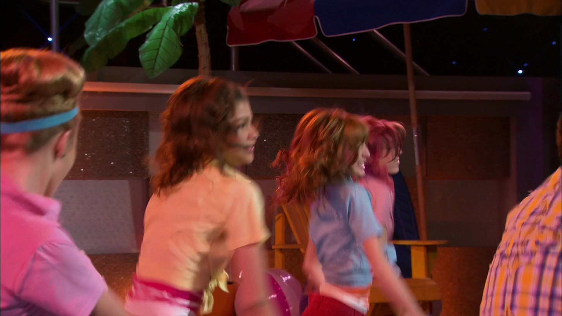 Shake_It_Up_S01E20_1080p_BTD_000254.jpg