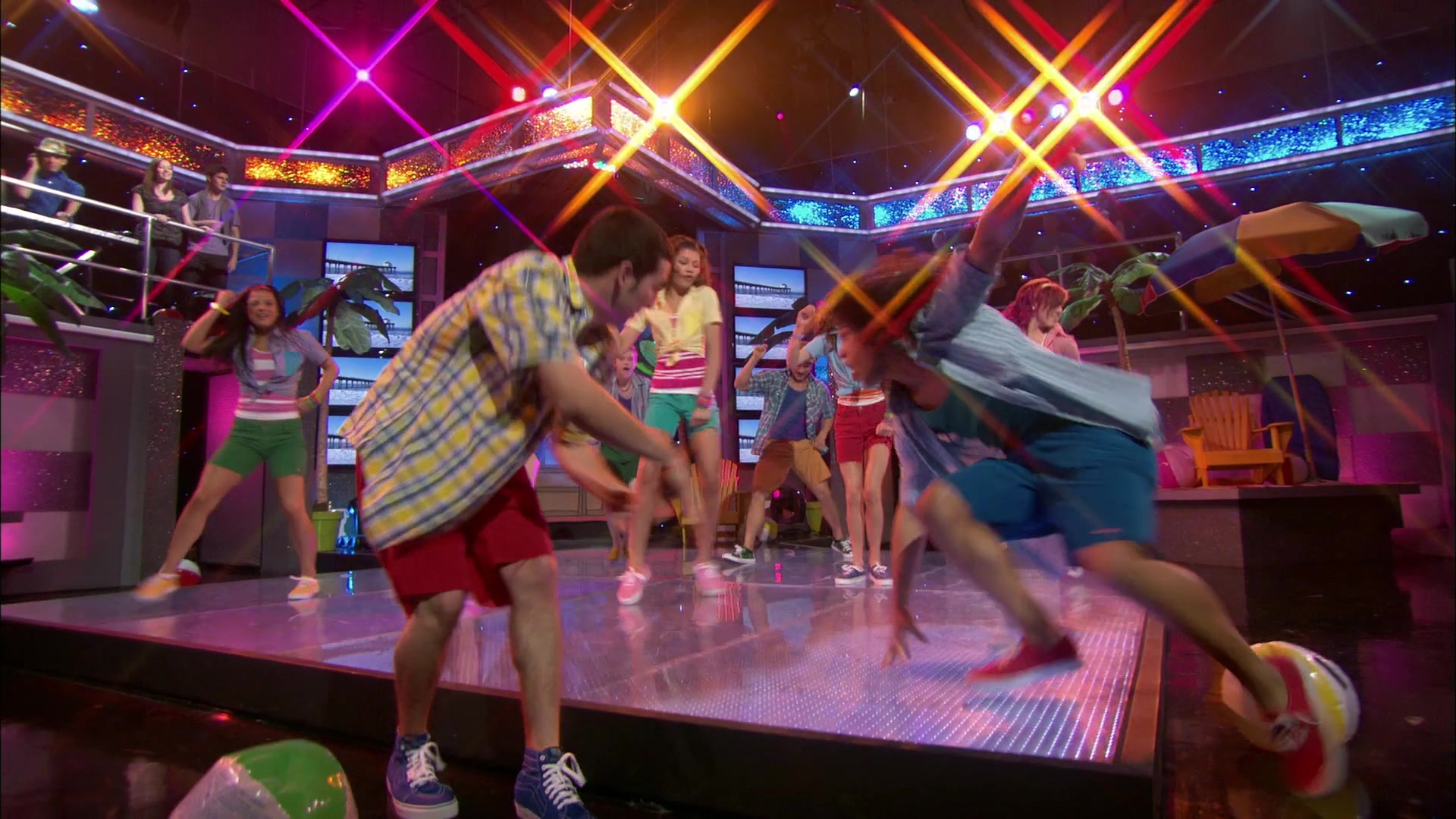 Shake_It_Up_S01E20_1080p_BTD_000286.jpg