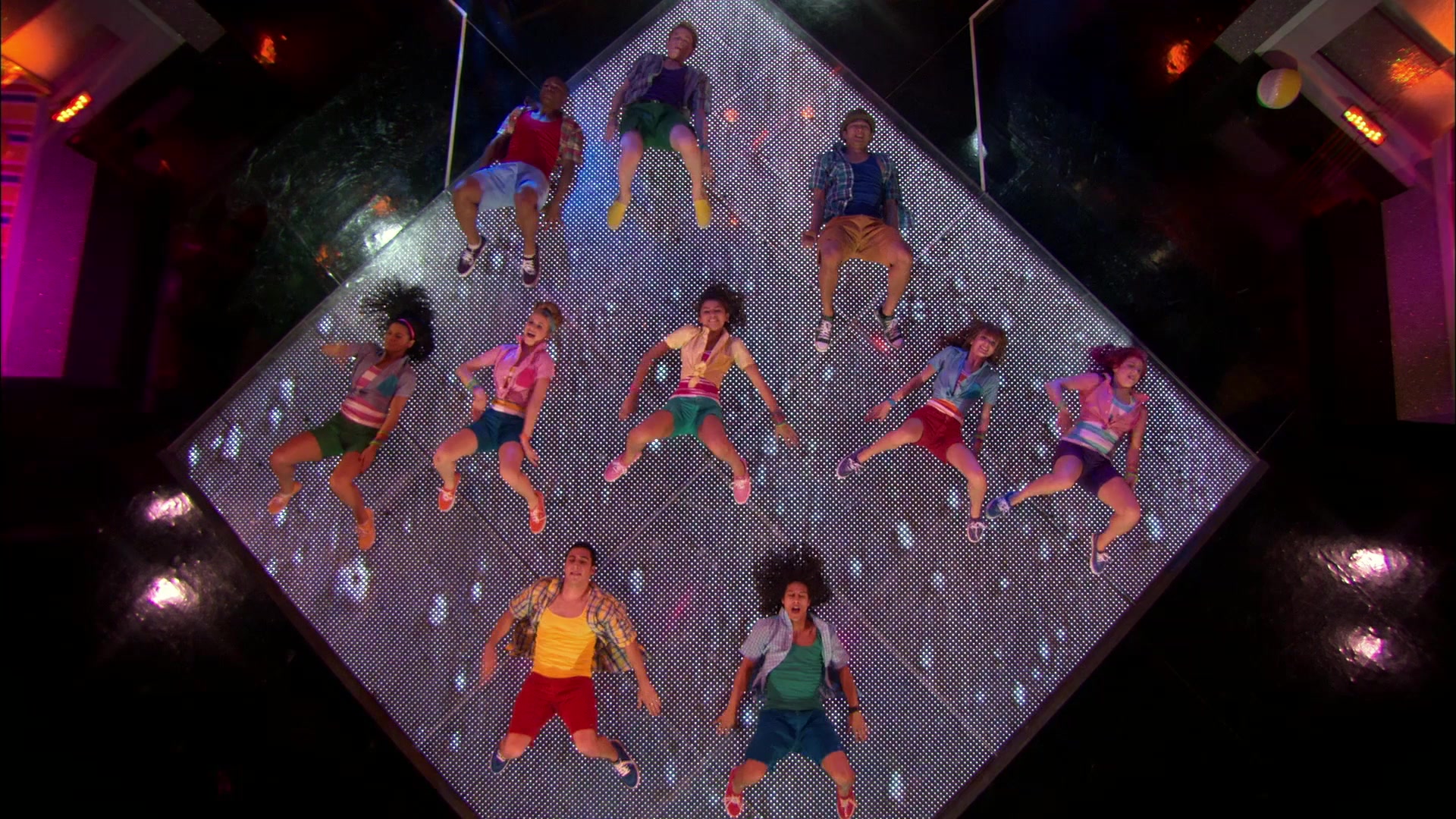 Shake_It_Up_S01E20_1080p_BTD_000312.jpg