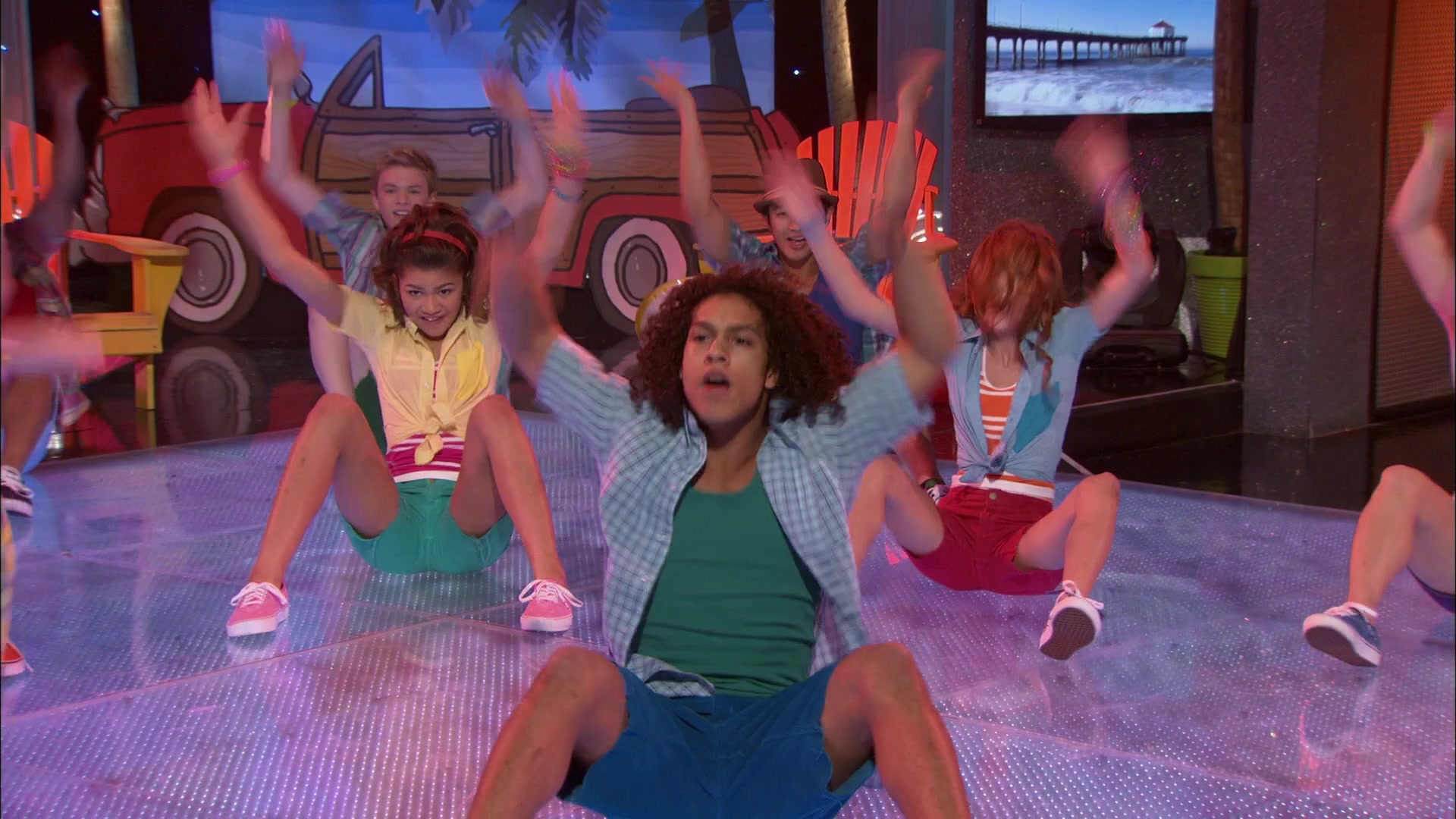 Shake_It_Up_S01E20_1080p_BTD_000316.jpg