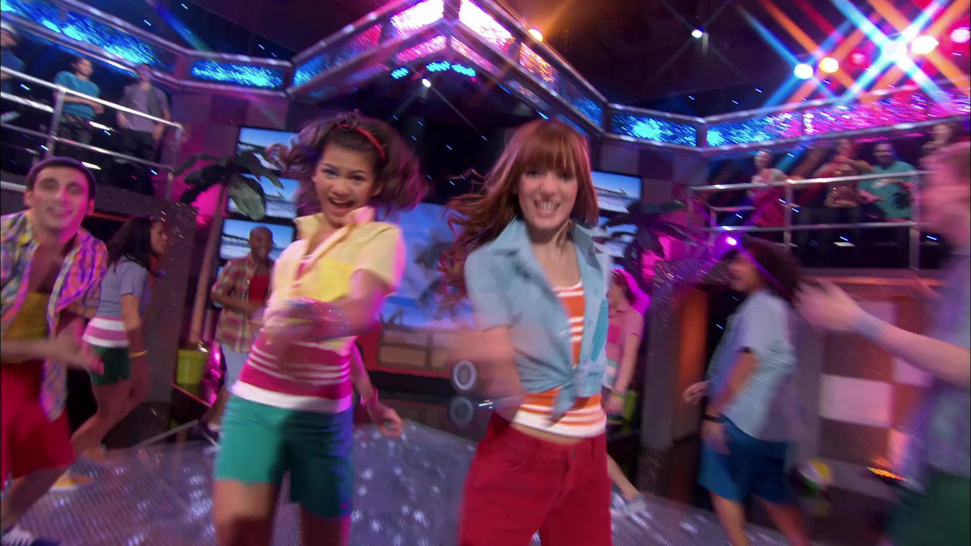 Shake_It_Up_S01E20_1080p_BTD_000343.jpg
