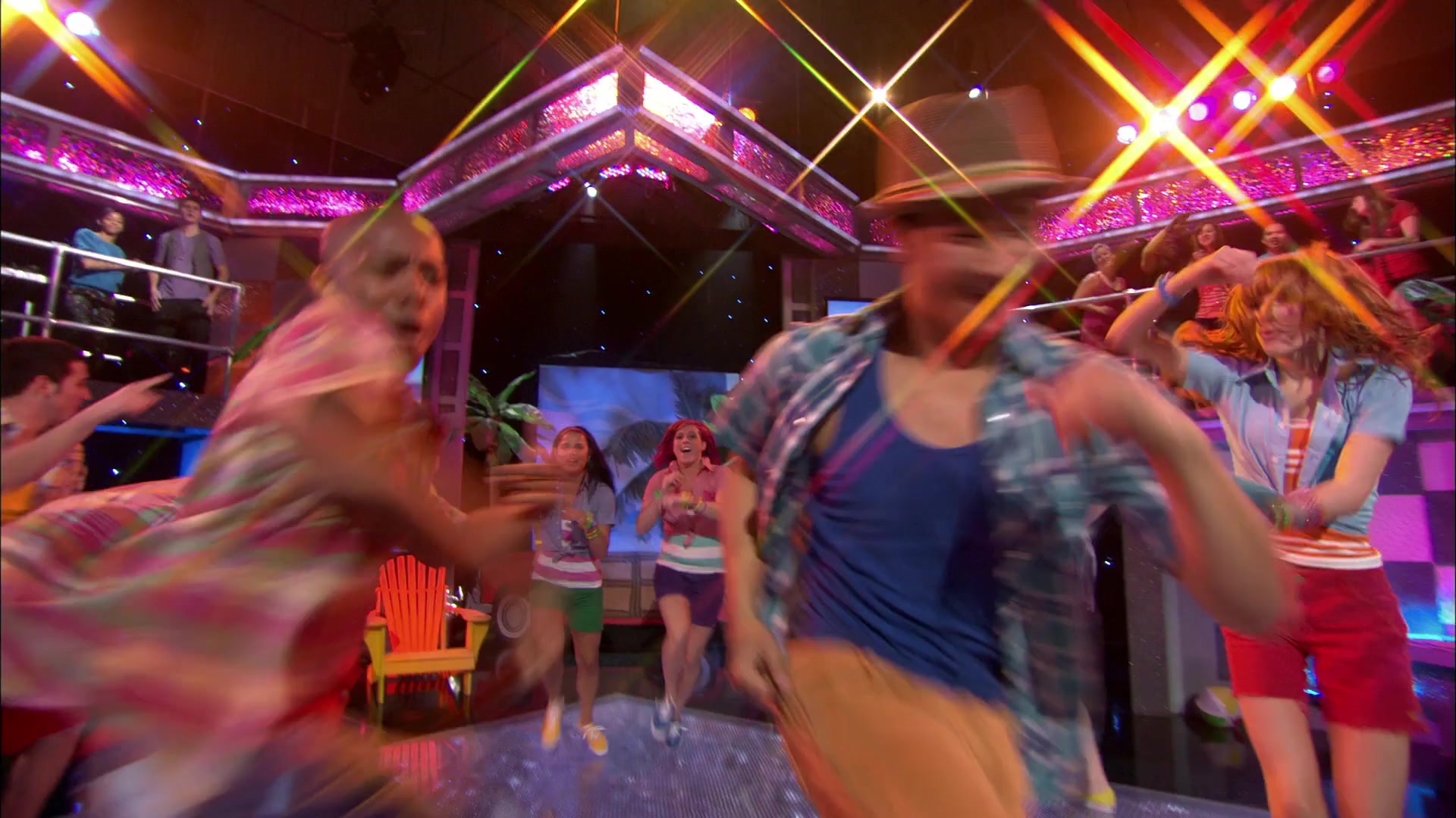 Shake_It_Up_S01E20_1080p_BTD_000349.jpg