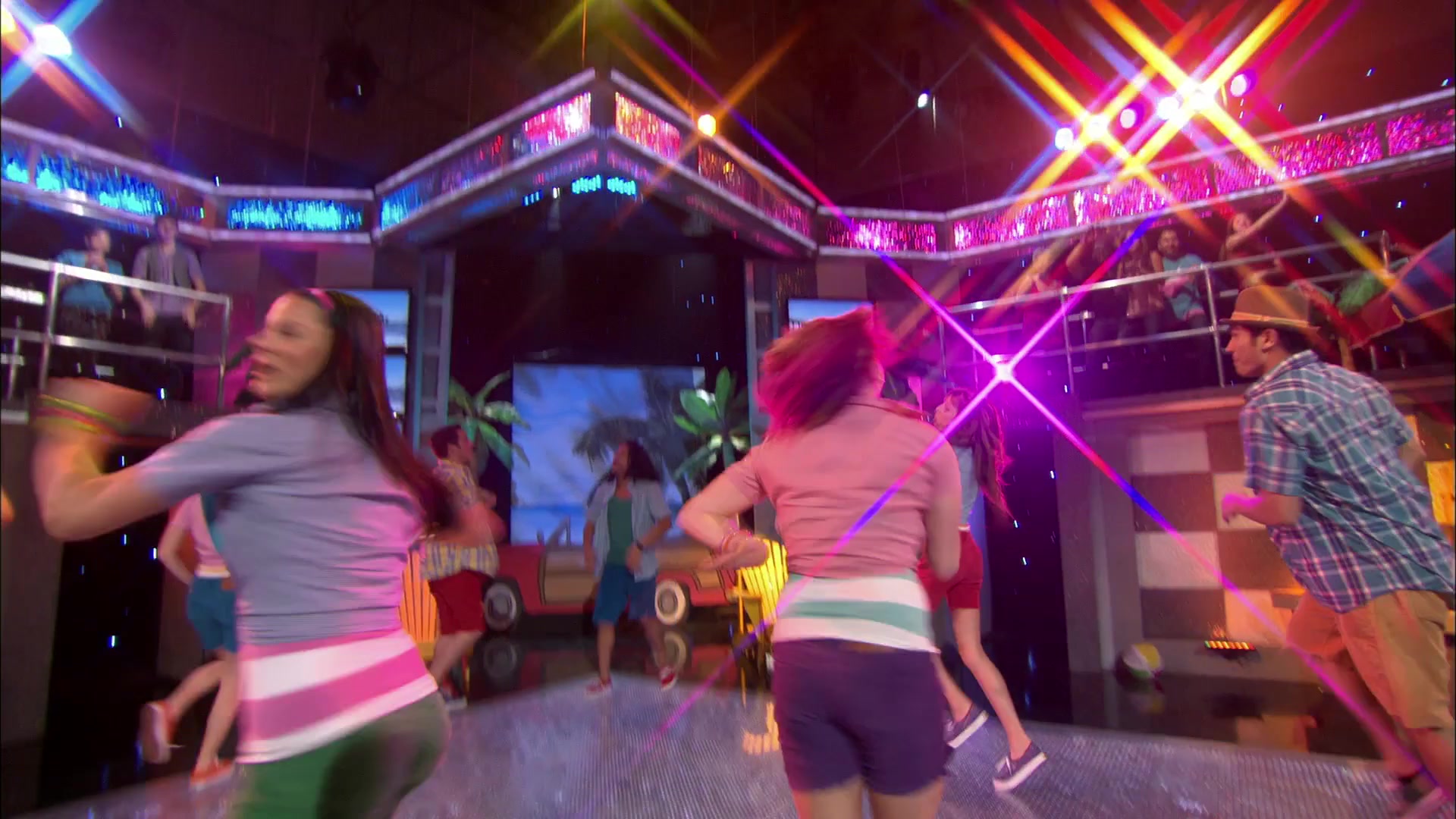 Shake_It_Up_S01E20_1080p_BTD_000353.jpg