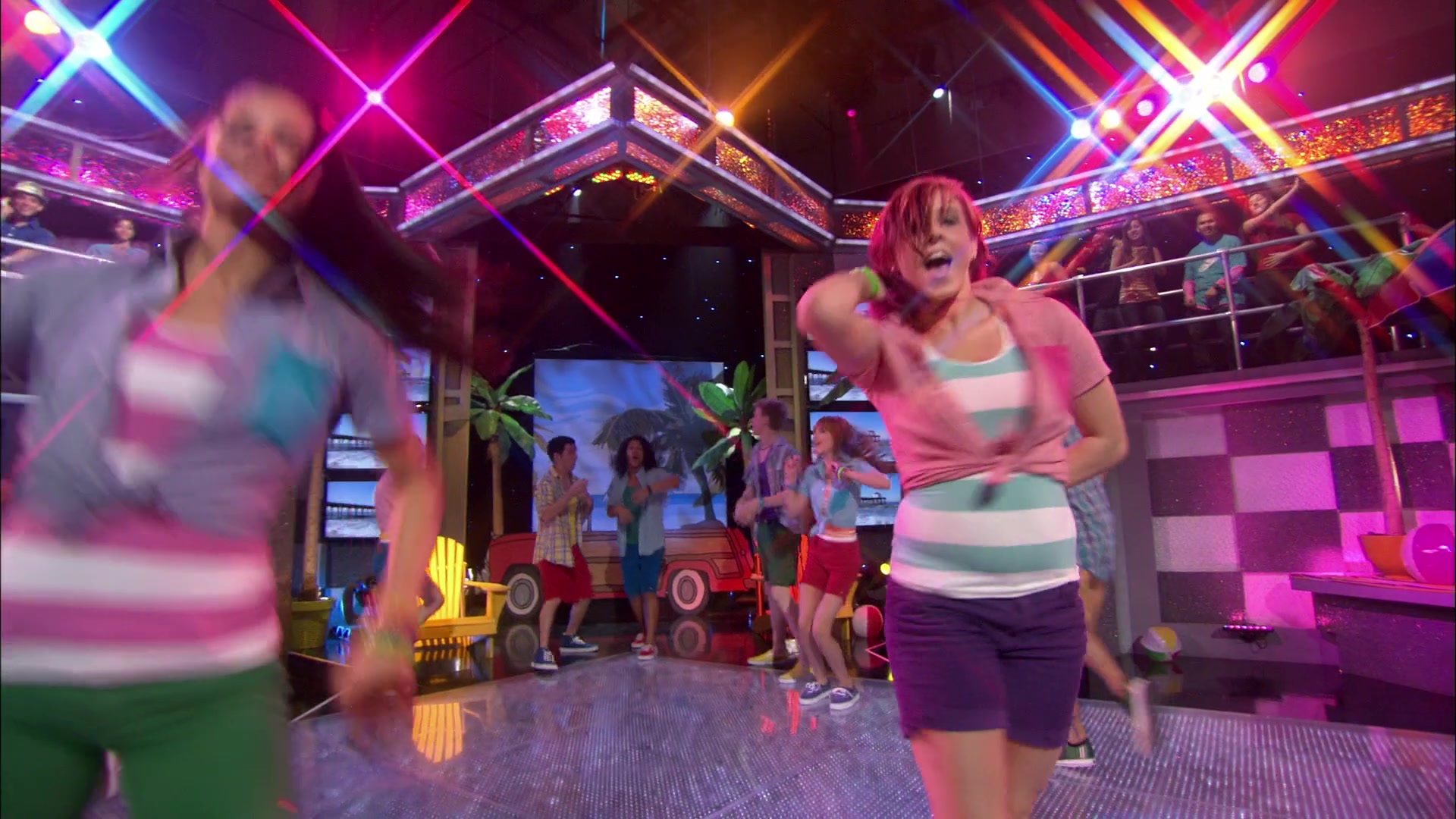 Shake_It_Up_S01E20_1080p_BTD_000355.jpg