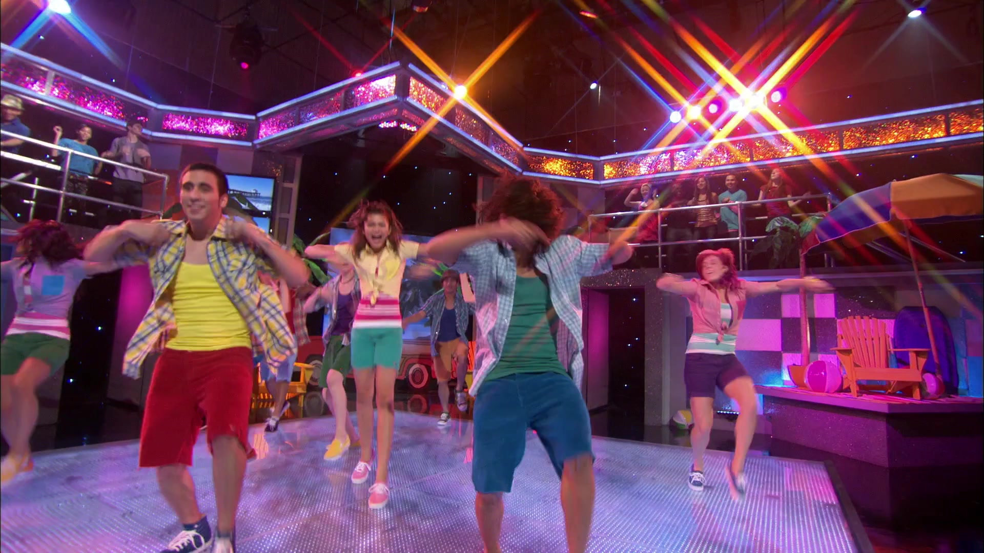 Shake_It_Up_S01E20_1080p_BTD_000369.jpg