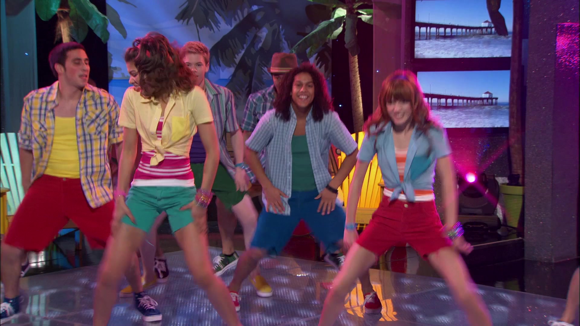 Shake_It_Up_S01E20_1080p_BTD_000379.jpg