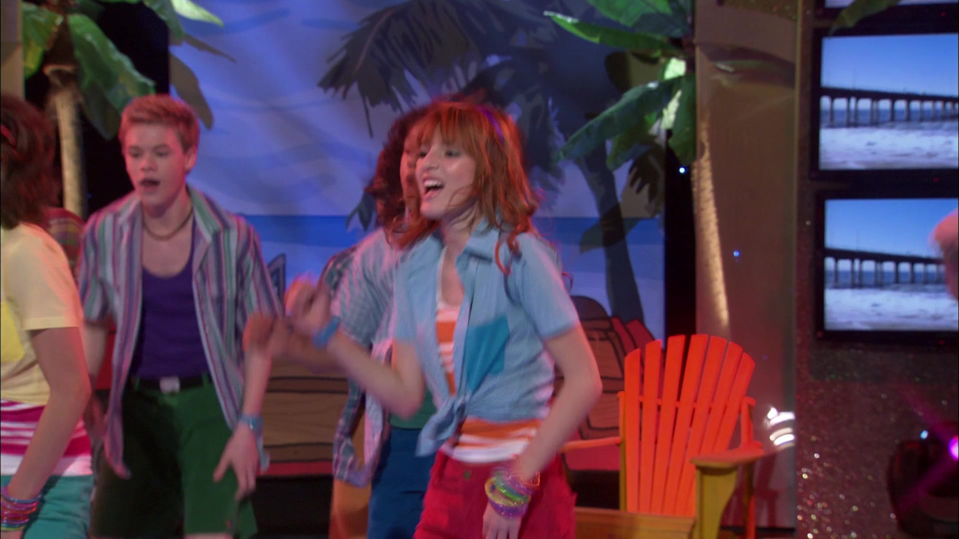 Shake_It_Up_S01E20_1080p_BTD_000383.jpg