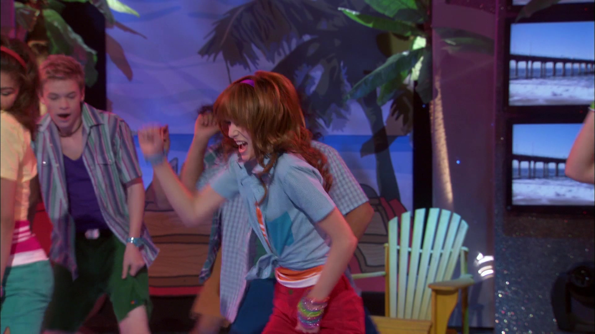 Shake_It_Up_S01E20_1080p_BTD_000385.jpg