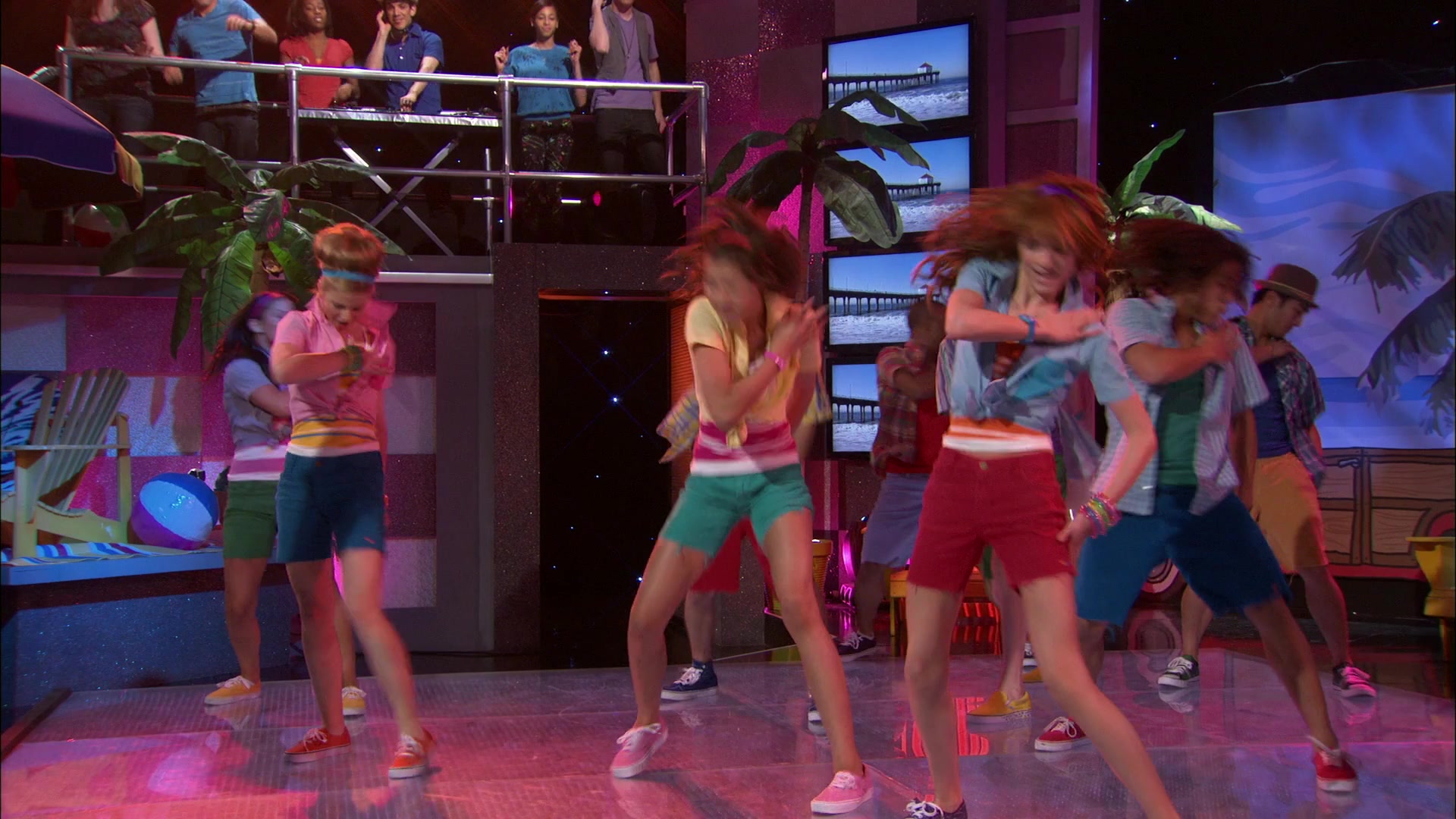 Shake_It_Up_S01E20_1080p_BTD_000392.jpg