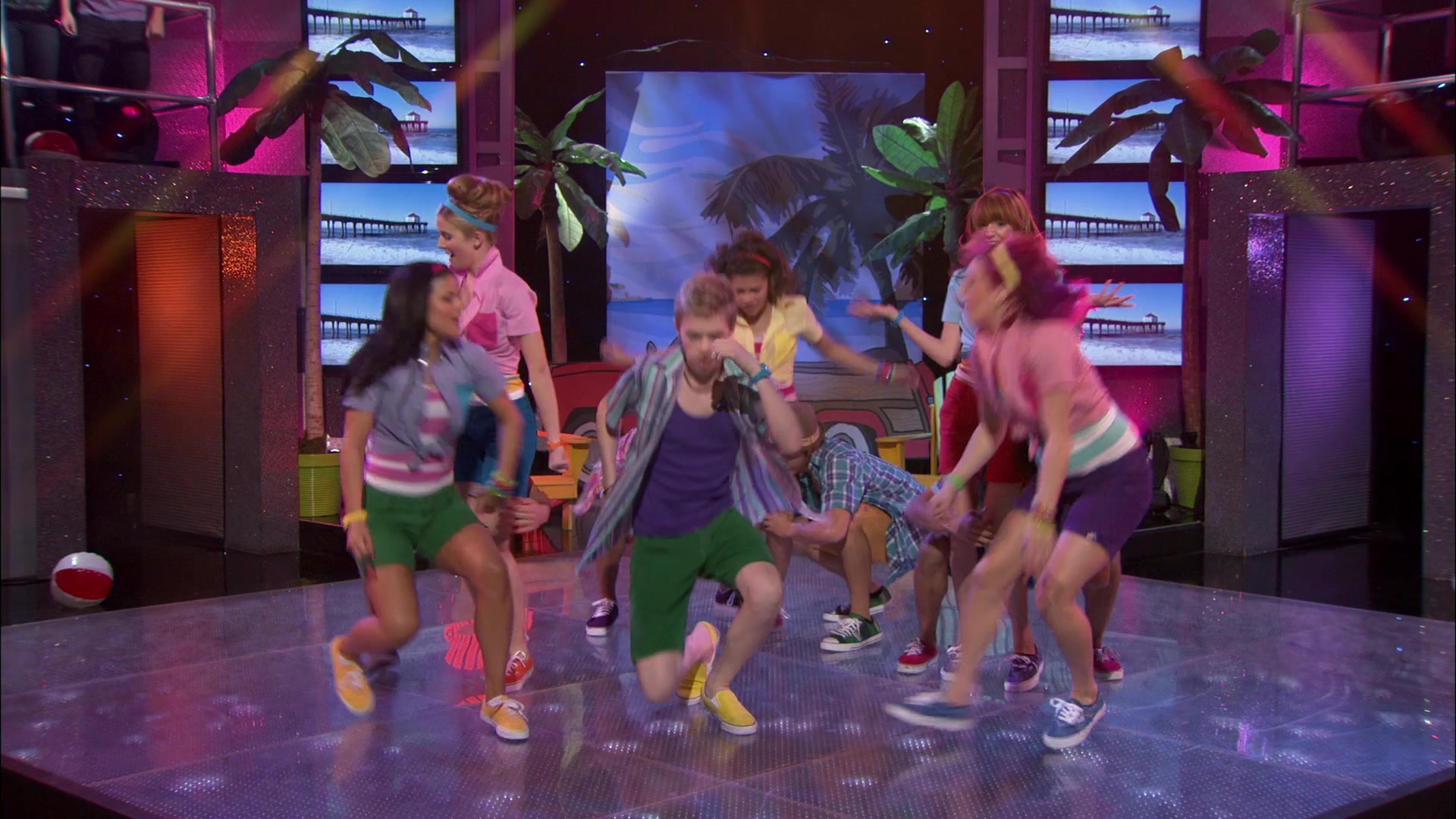 Shake_It_Up_S01E20_1080p_BTD_000398.jpg