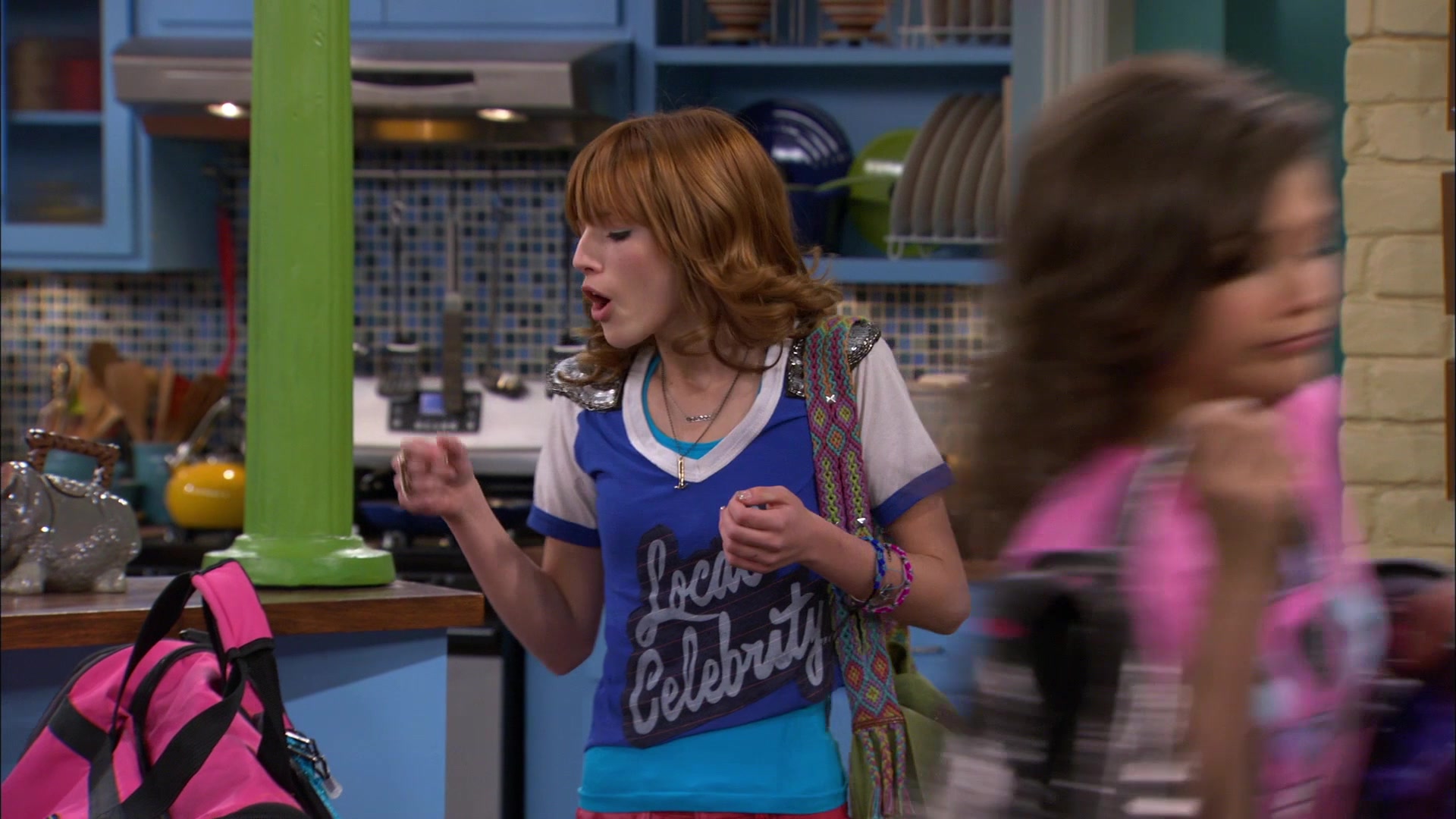 Shake_It_Up_S01E20_1080p_BTD_000700.jpg