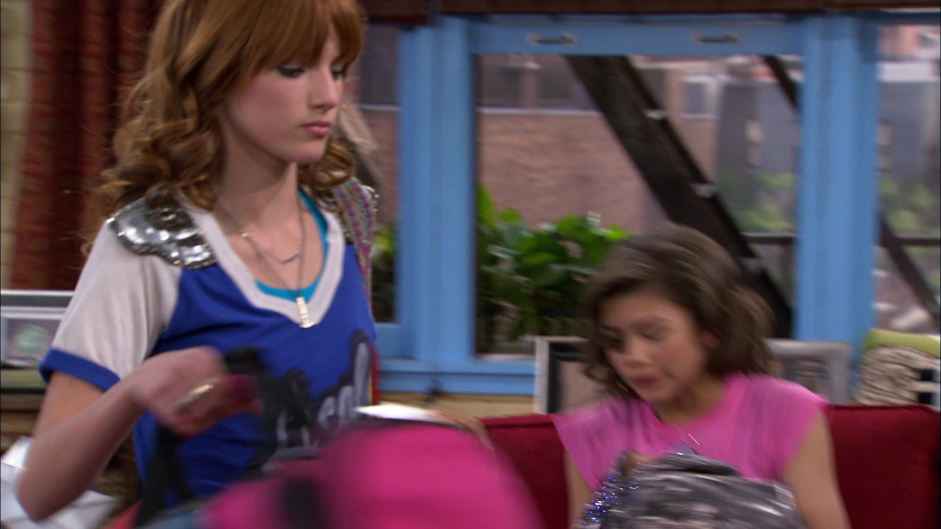 Shake_It_Up_S01E20_1080p_BTD_000708.jpg Shake_It_Up_S01E20_1080p_BTD_000708.jpg