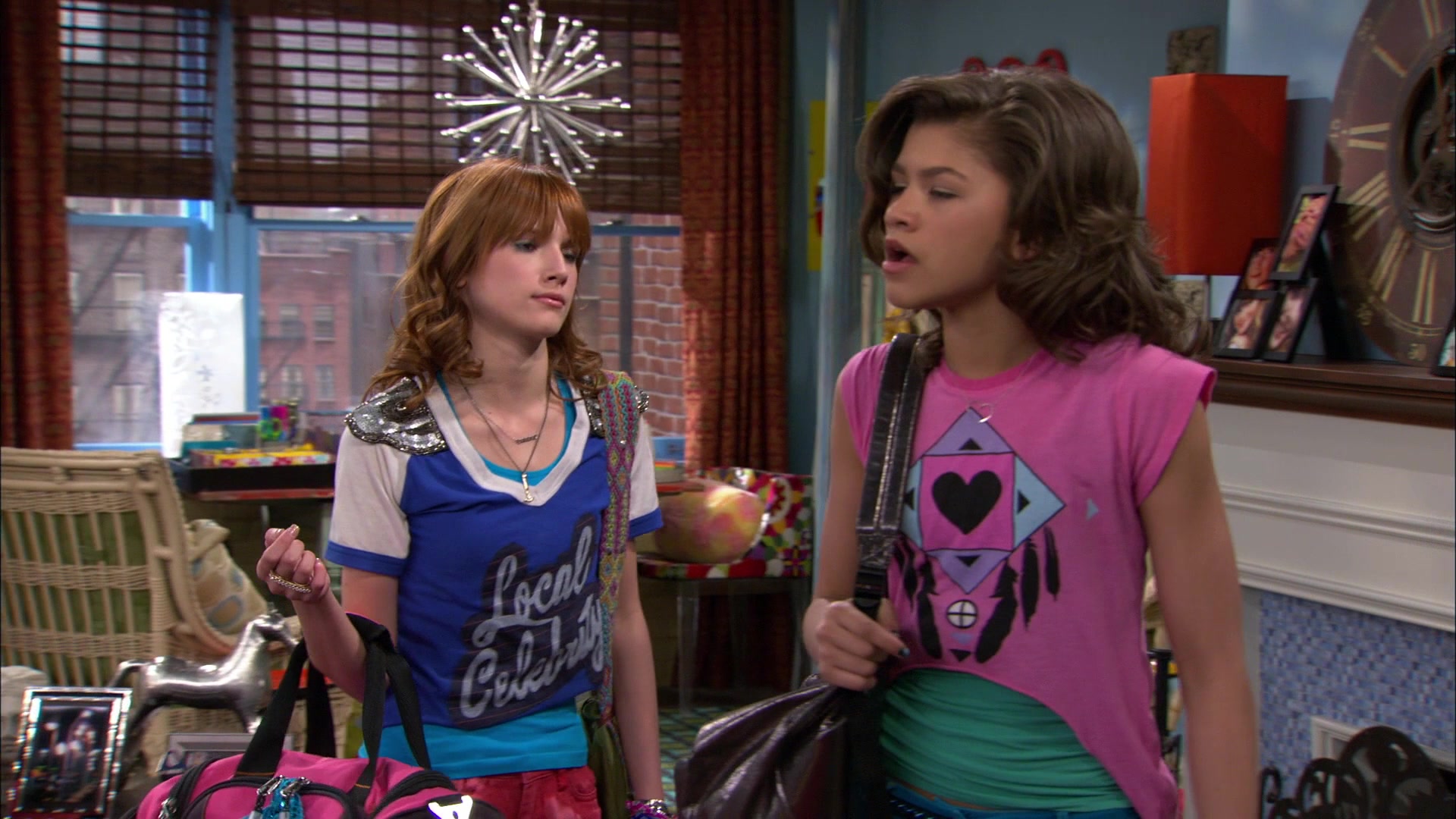 Shake_It_Up_S01E20_1080p_BTD_000741.jpg Shake_It_Up_S01E20_1080p_BTD_000741.jpg