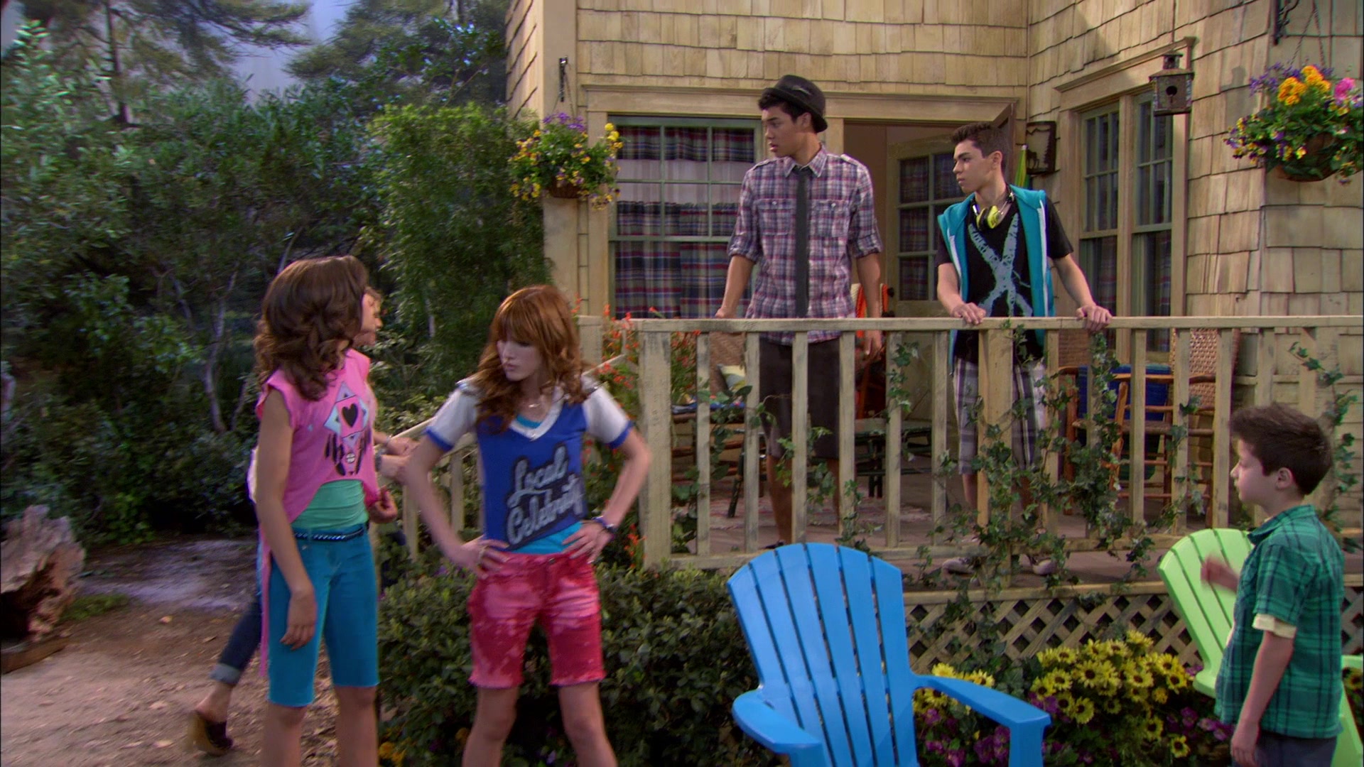 Shake_It_Up_S01E20_1080p_BTD_000877.jpg