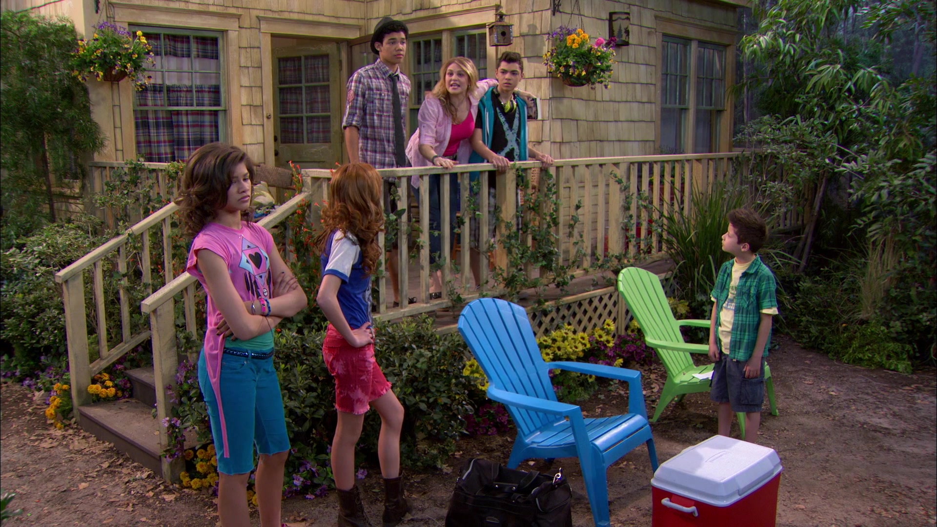 Shake_It_Up_S01E20_1080p_BTD_000890.jpg